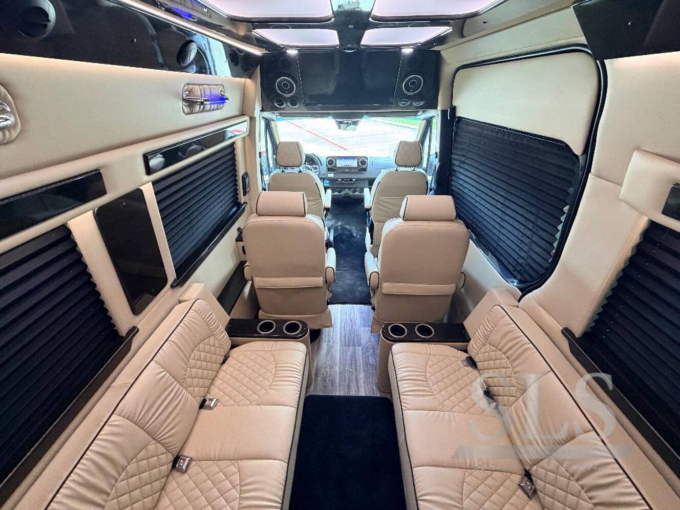A photo of this 2024 Midwest Automotive Designs Luxe Cruiser D4
