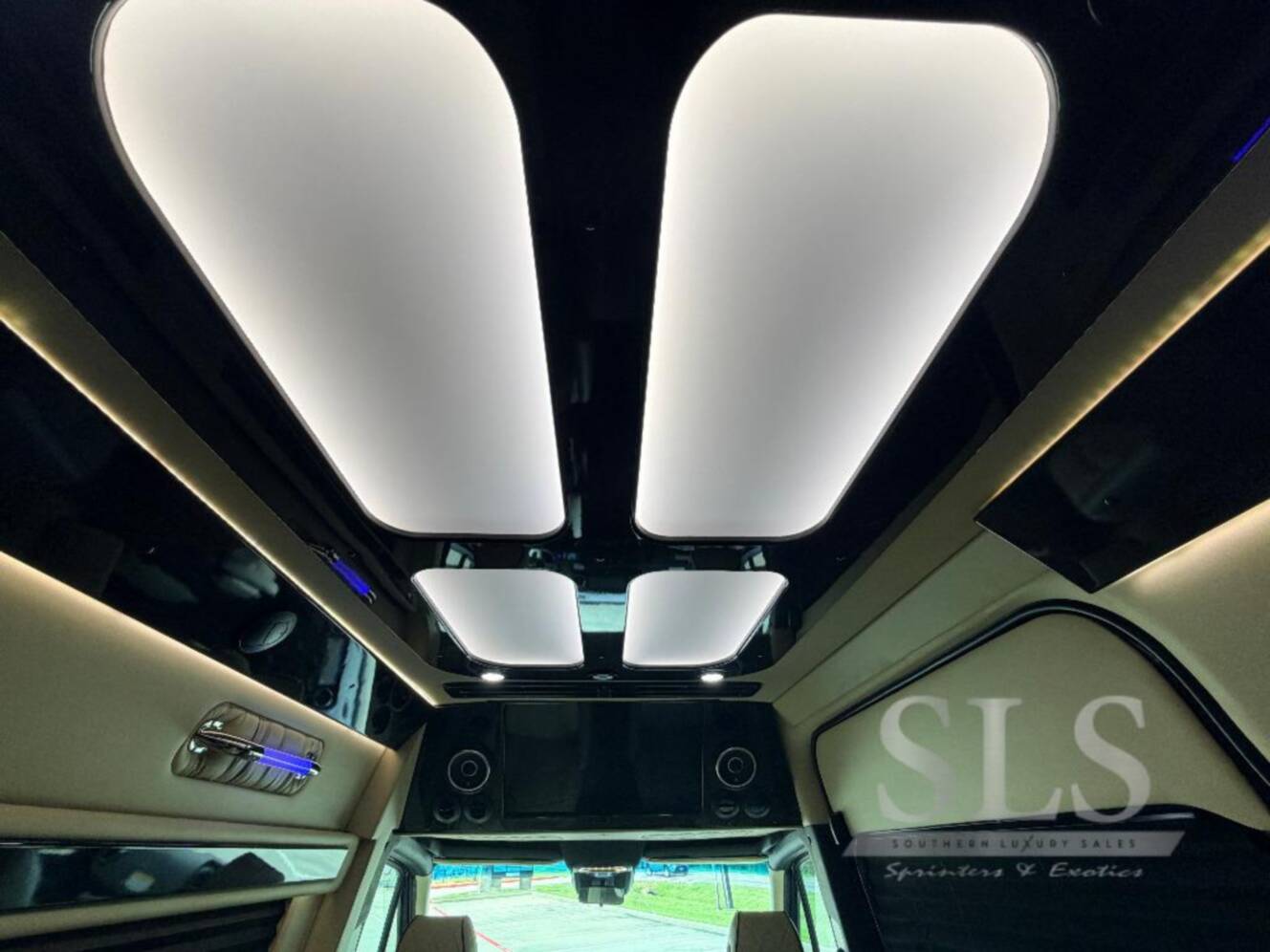 A photo of this 2024 Midwest Automotive Designs Luxe Cruiser D4
