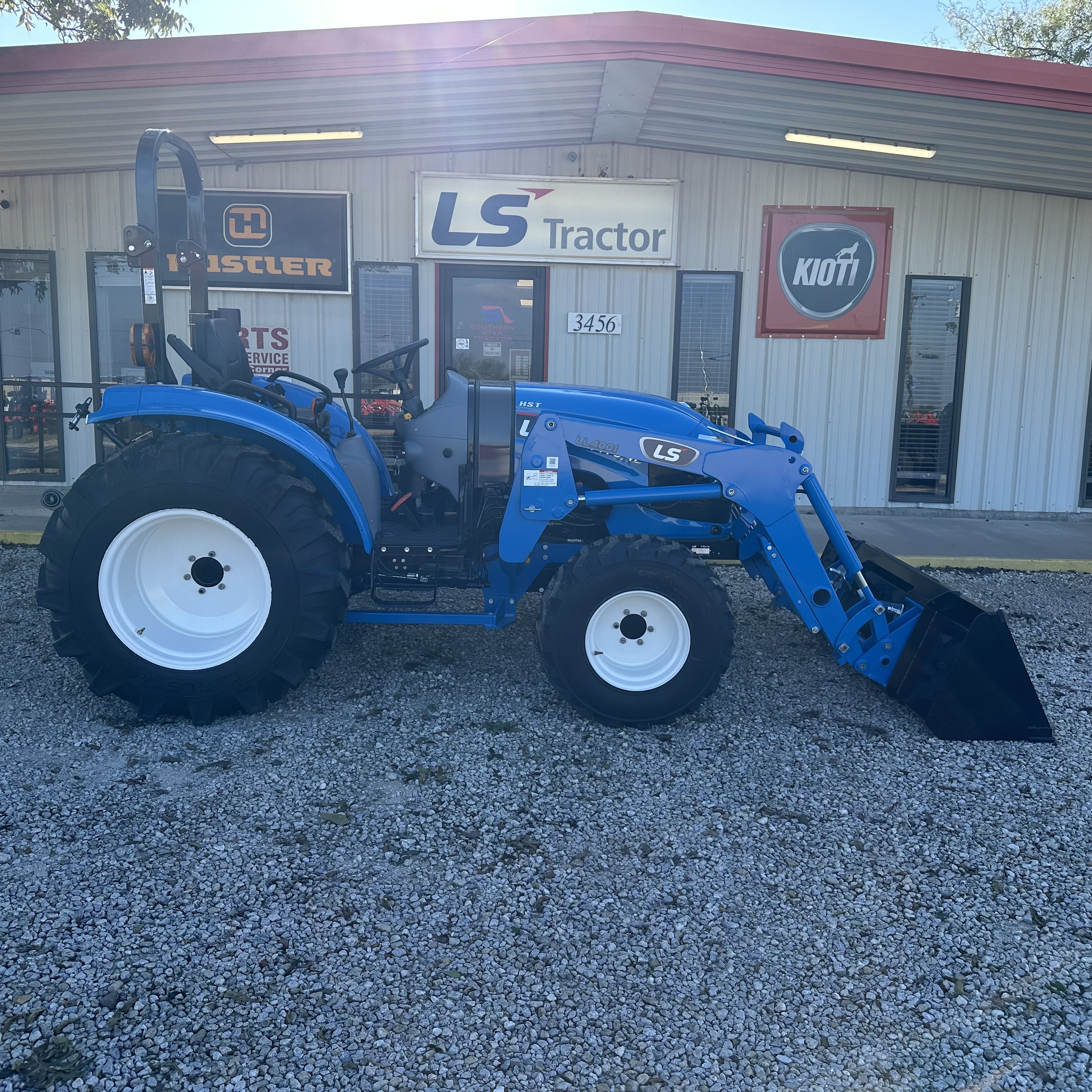 LS Tractor MT342H in Alvarado, TX