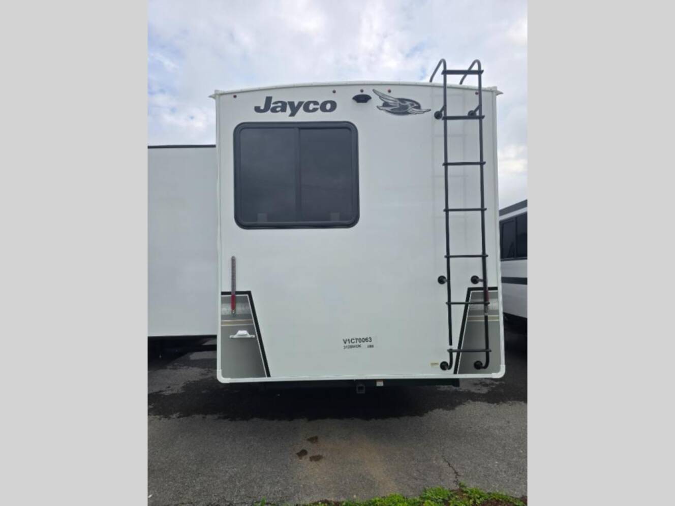 A photo of this 2027 Jayco Eagle 312BHOK