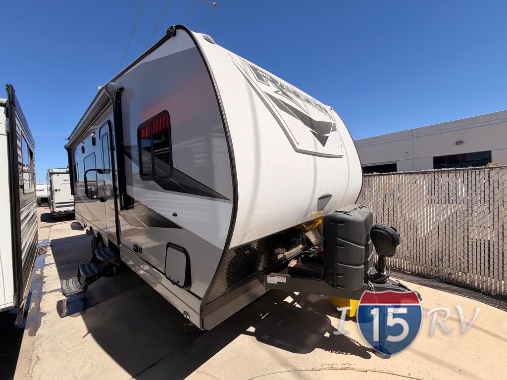 2025 Genesis Supreme Rage'n R2215SSXL in hesperia CA