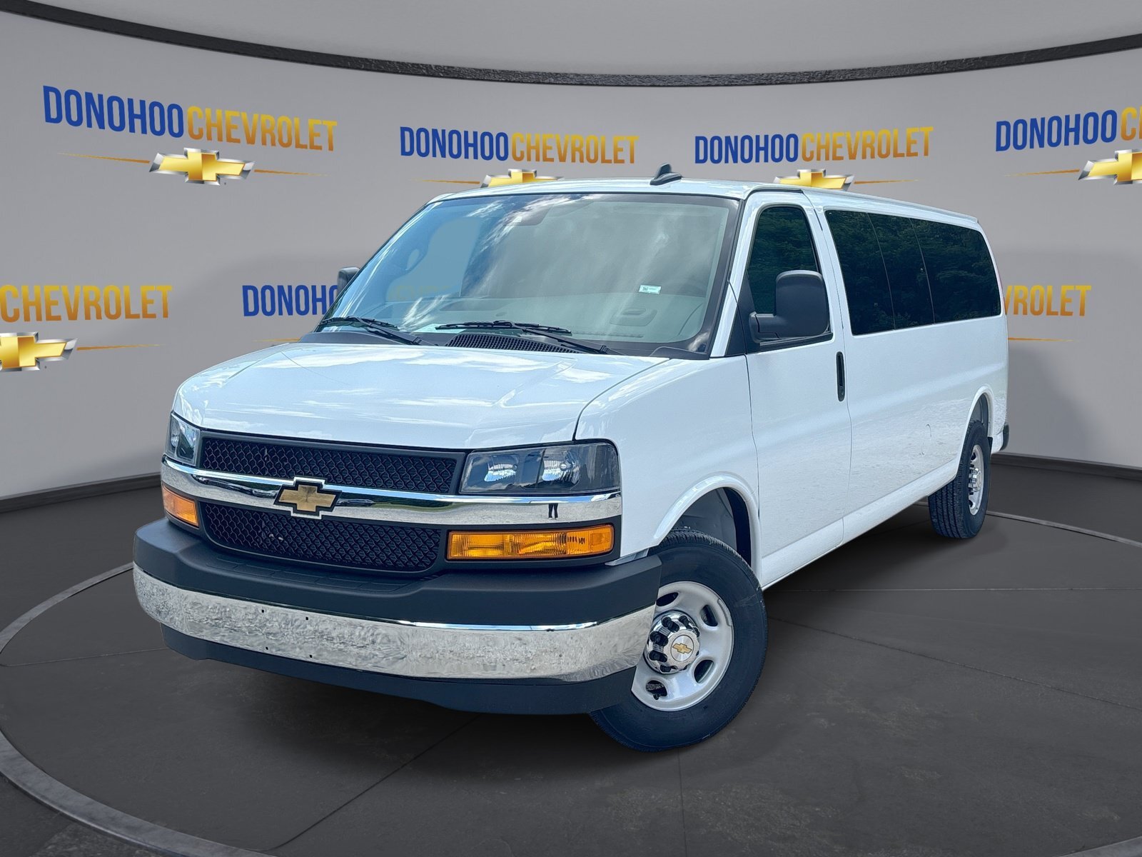 2026 CHEVROLET Express Passenger in Fort Payne, AL