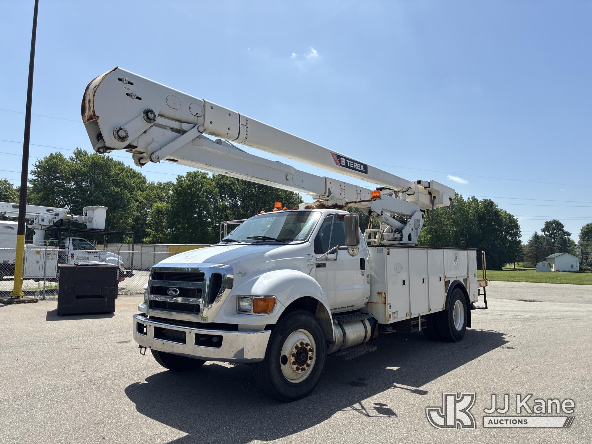 2015 Ford F-750 in Ashland, OH