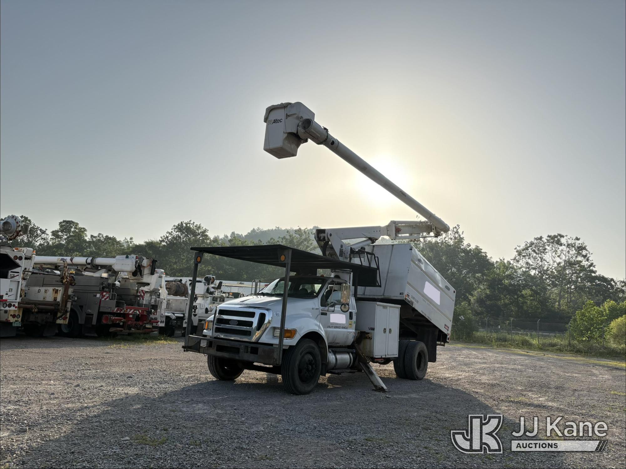 2015 Ford F-750 in Smock, PA
