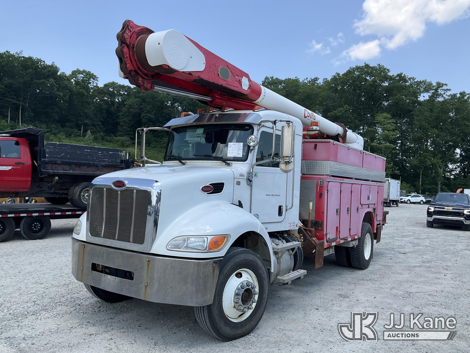 2014 Peterbilt 337 in Shrewsbury, MA
