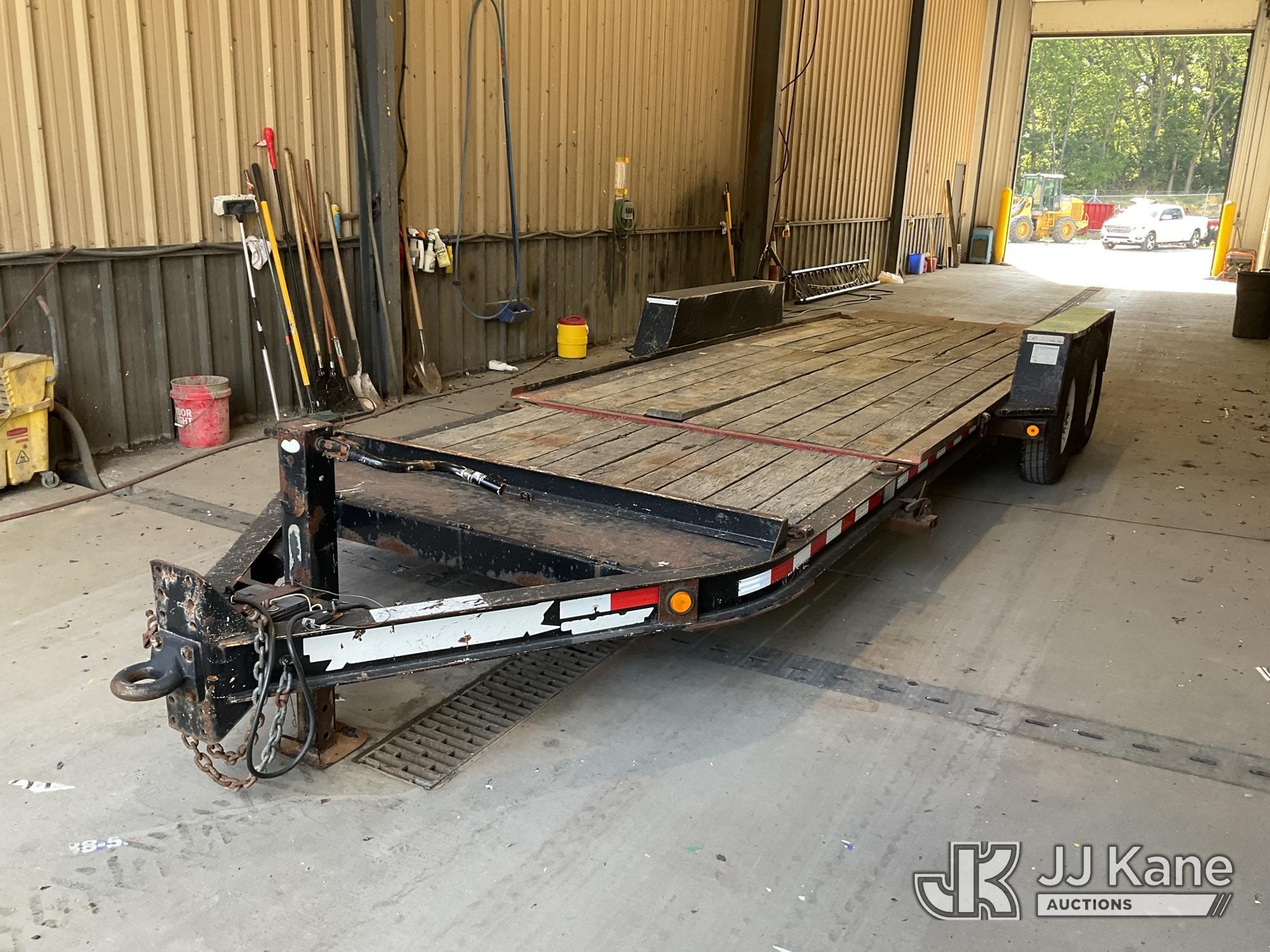 2016 Monroe Towmaster Trailer in Hagerstown, MD