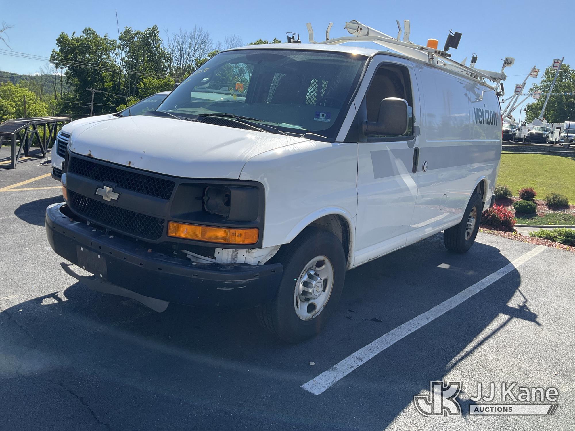 2011 CHEVROLET Express G2500 in Branchville, NJ