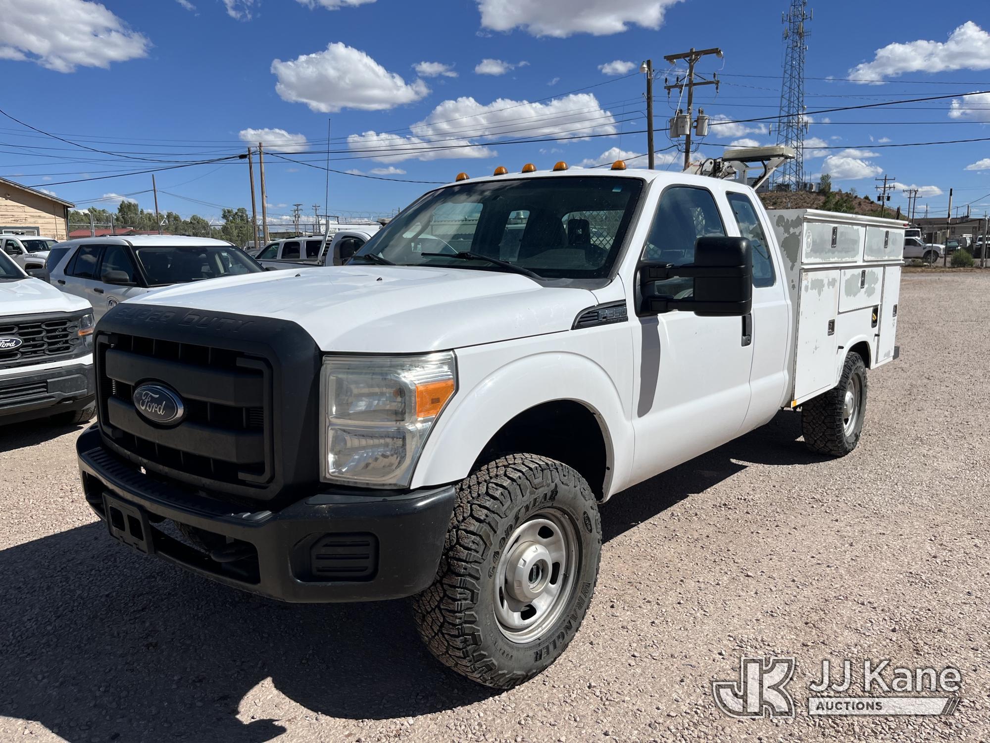 2016 Ford F350 4x4 in Fort Defiance, AZ