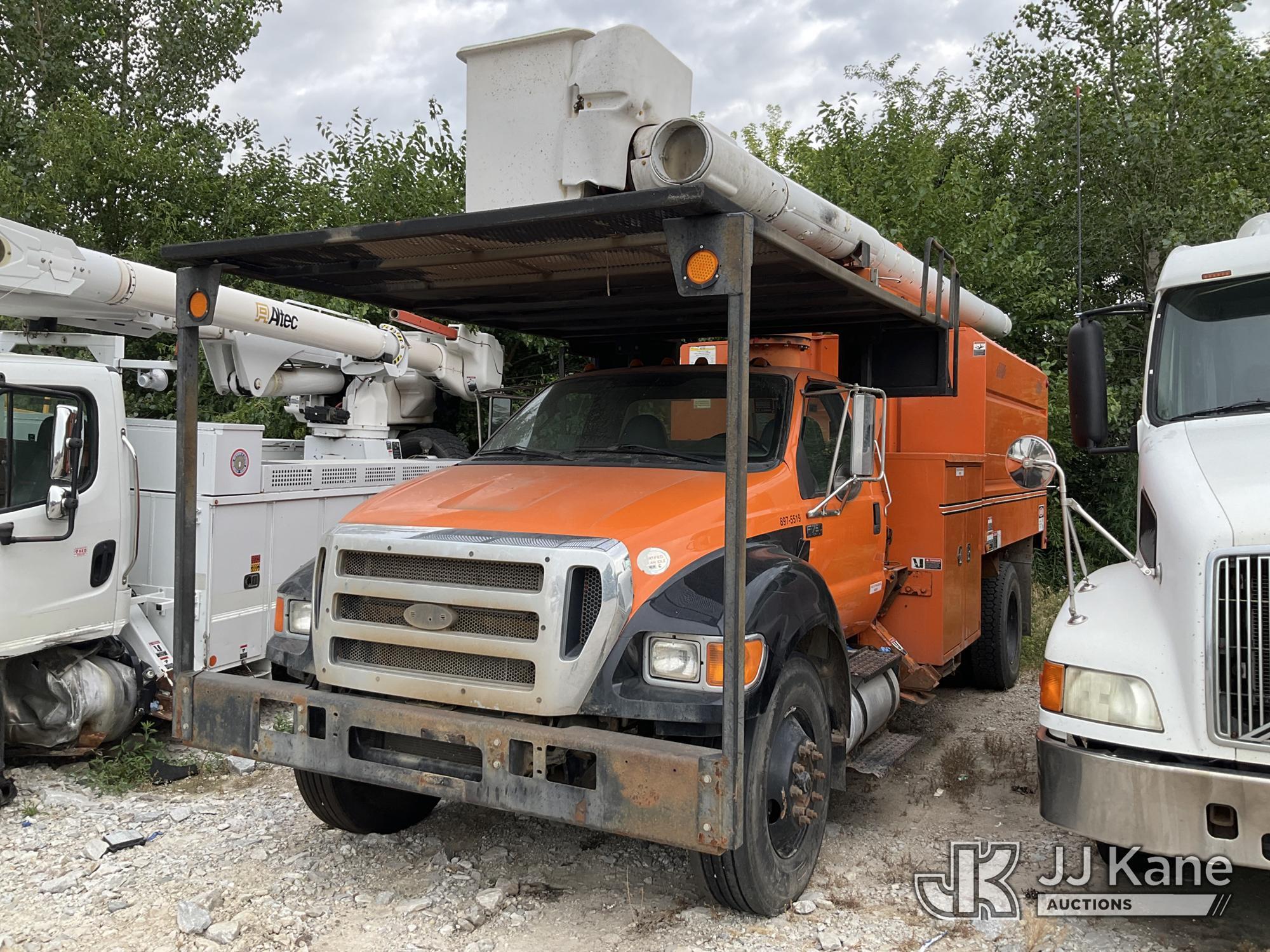 2015 FORD F750 in Des Moines, IA