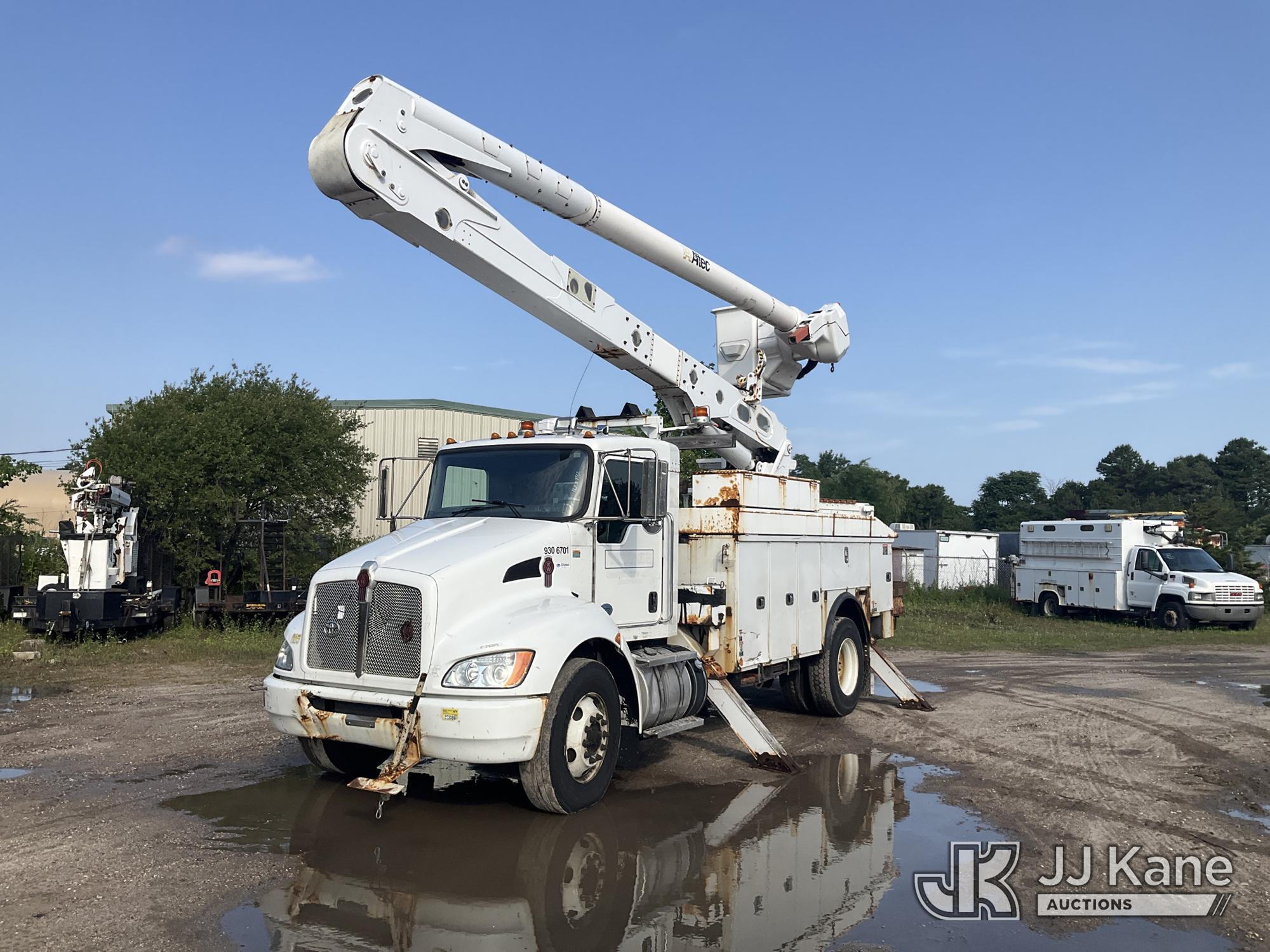 2016 KENWORTH T300 in Bellport, NY