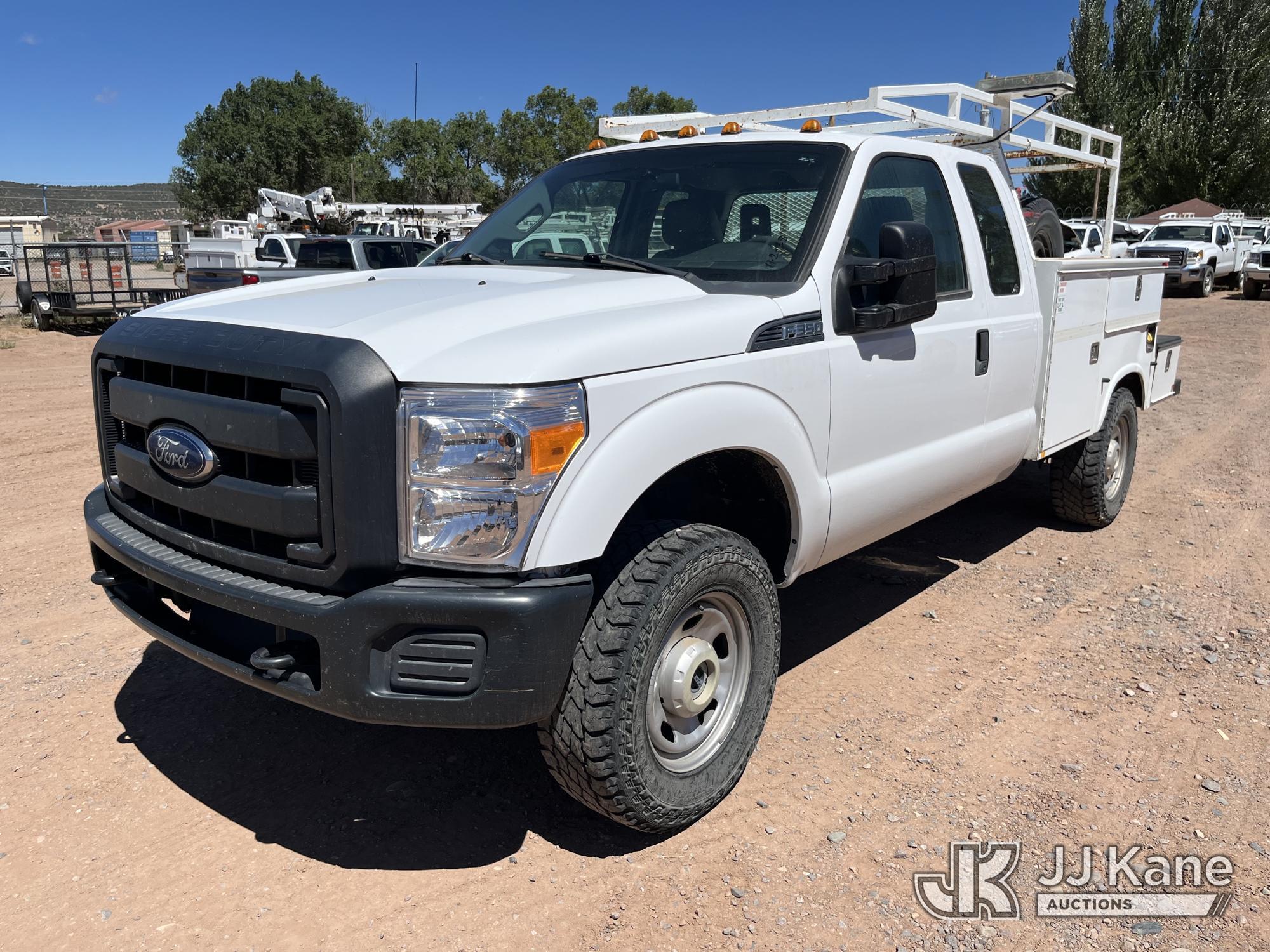 2016 FORD F-350 in Fort Defiance, AZ