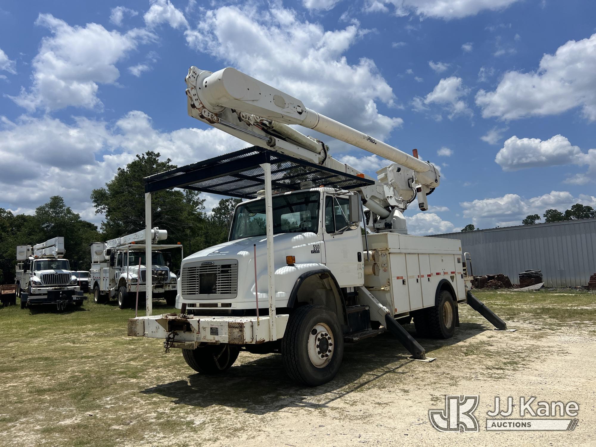 2005 Freightliner FL80 in Defuniak Springs, FL