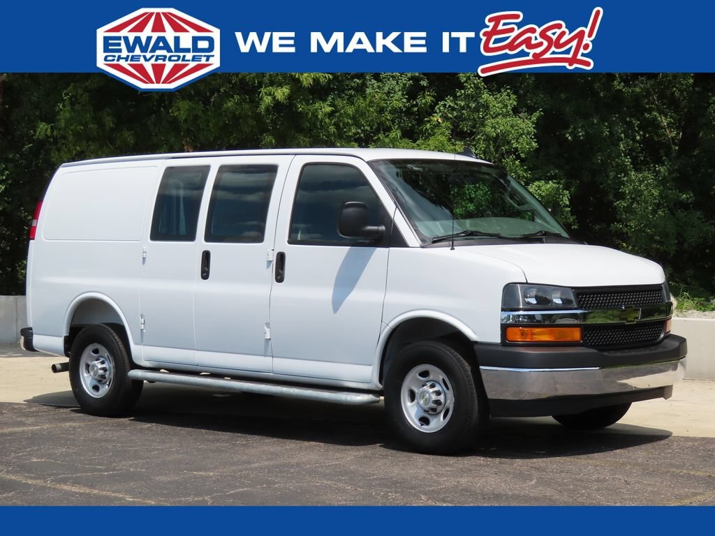 2025 CHEVROLET Express Cargo Van in Oconomowoc, WI