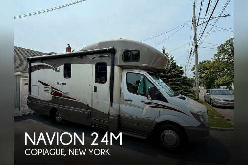 2014 Itasca Navion 24M in copiague NY