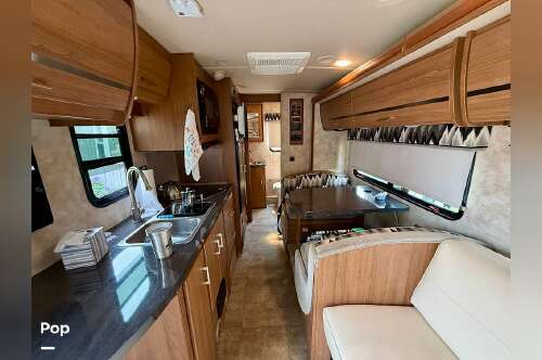 2014 Itasca Navion 24M in copiague NY