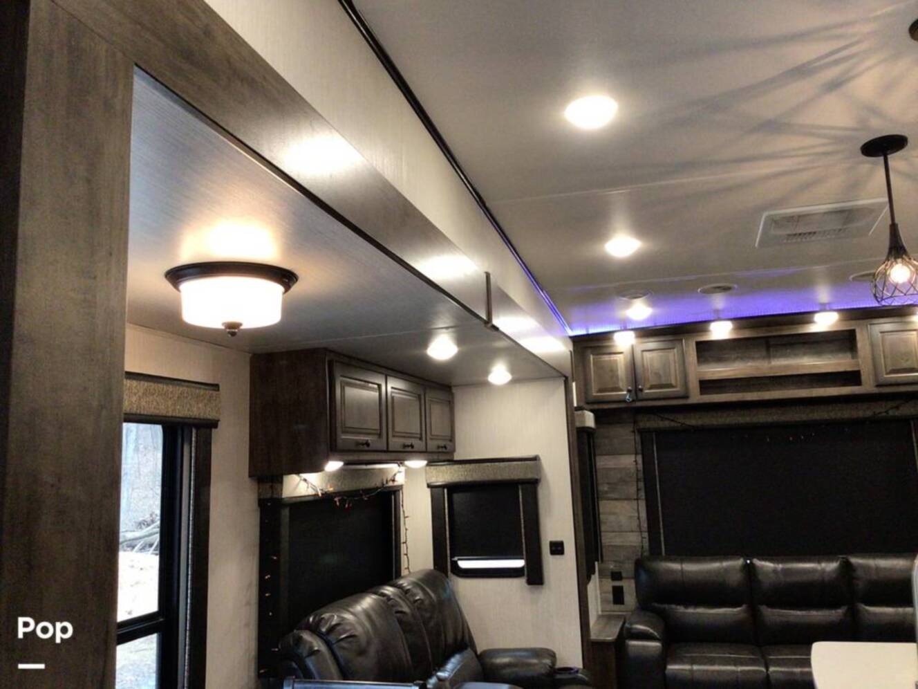 A photo of this 2020 Heartland Bighorn 39MB