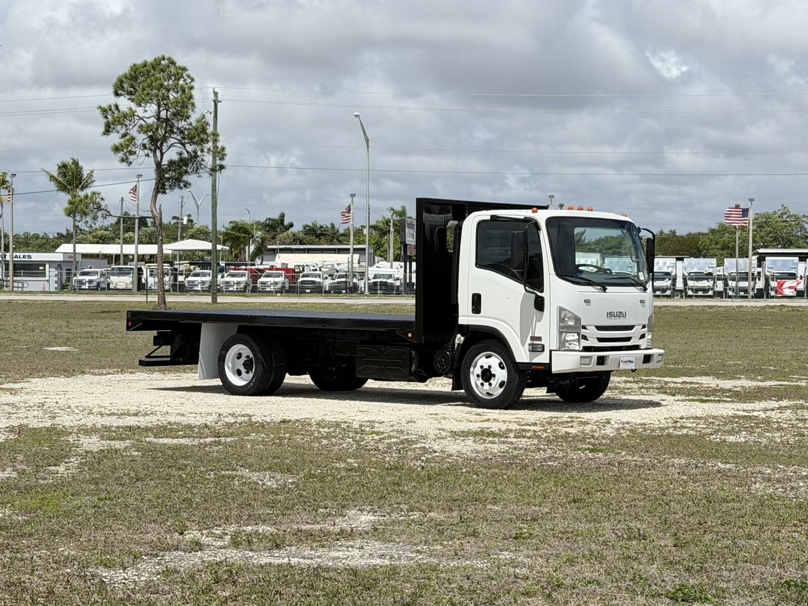 2018 ISUZU NPR XD in Homestead, FL