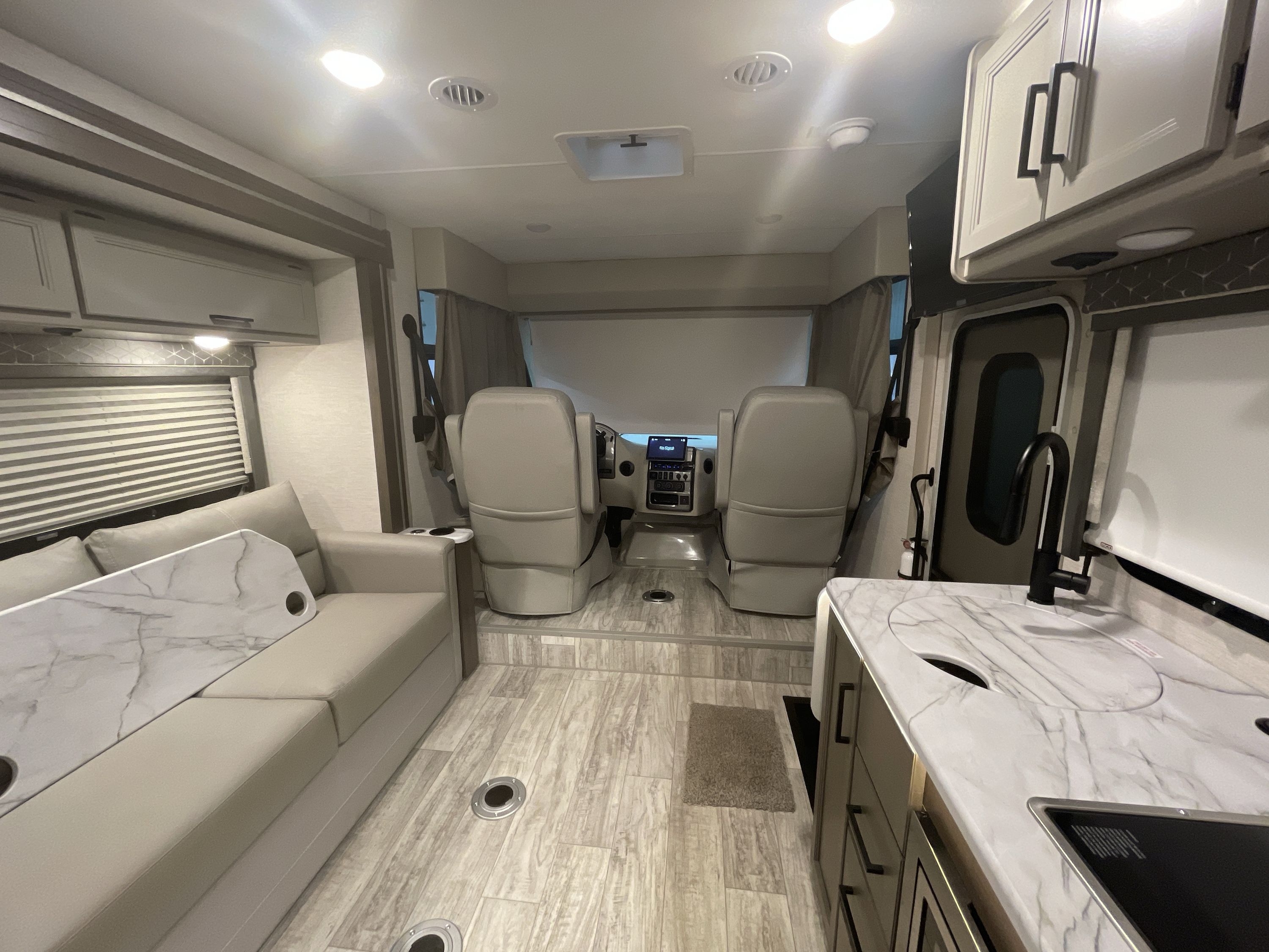 2025 Thor FREEDOM TRAVELER A24 in little falls MN