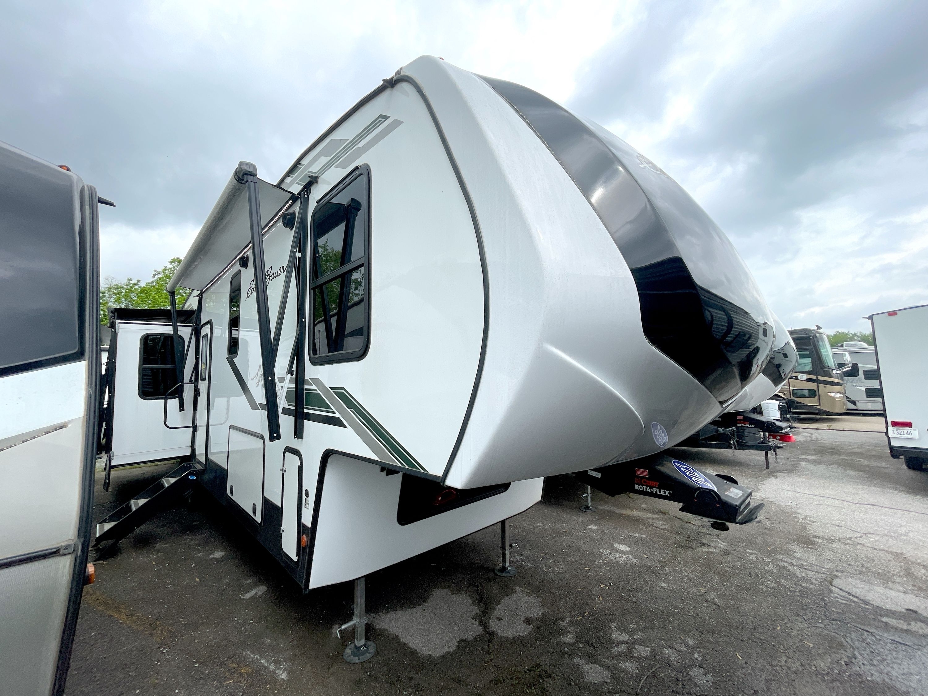 2023 Dutchmen EDDIE BAUER SIGNATURE 310RL RV
