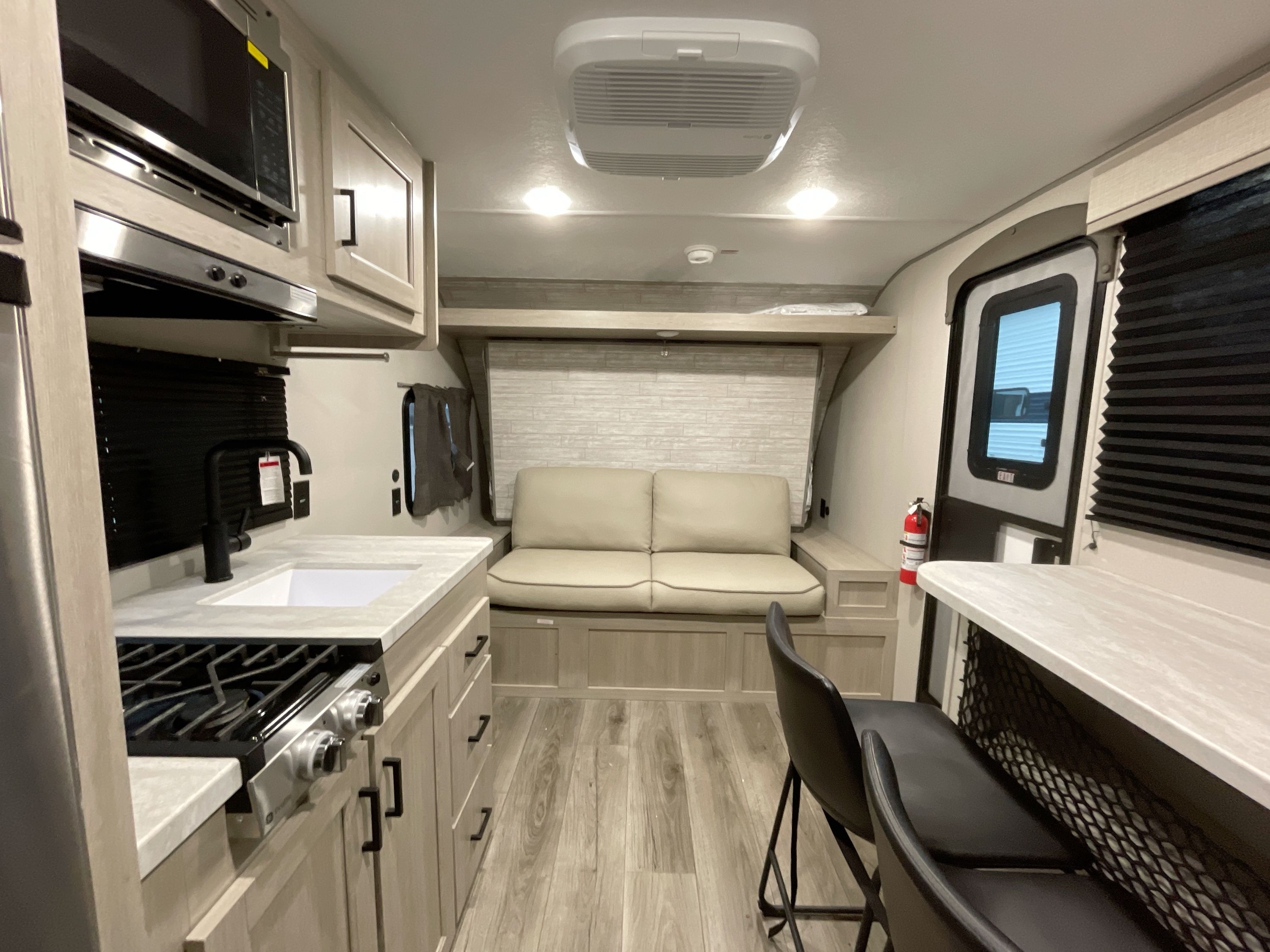 2025 Coachmen CATALINA SUMMIT 154RBX in braidwood IL