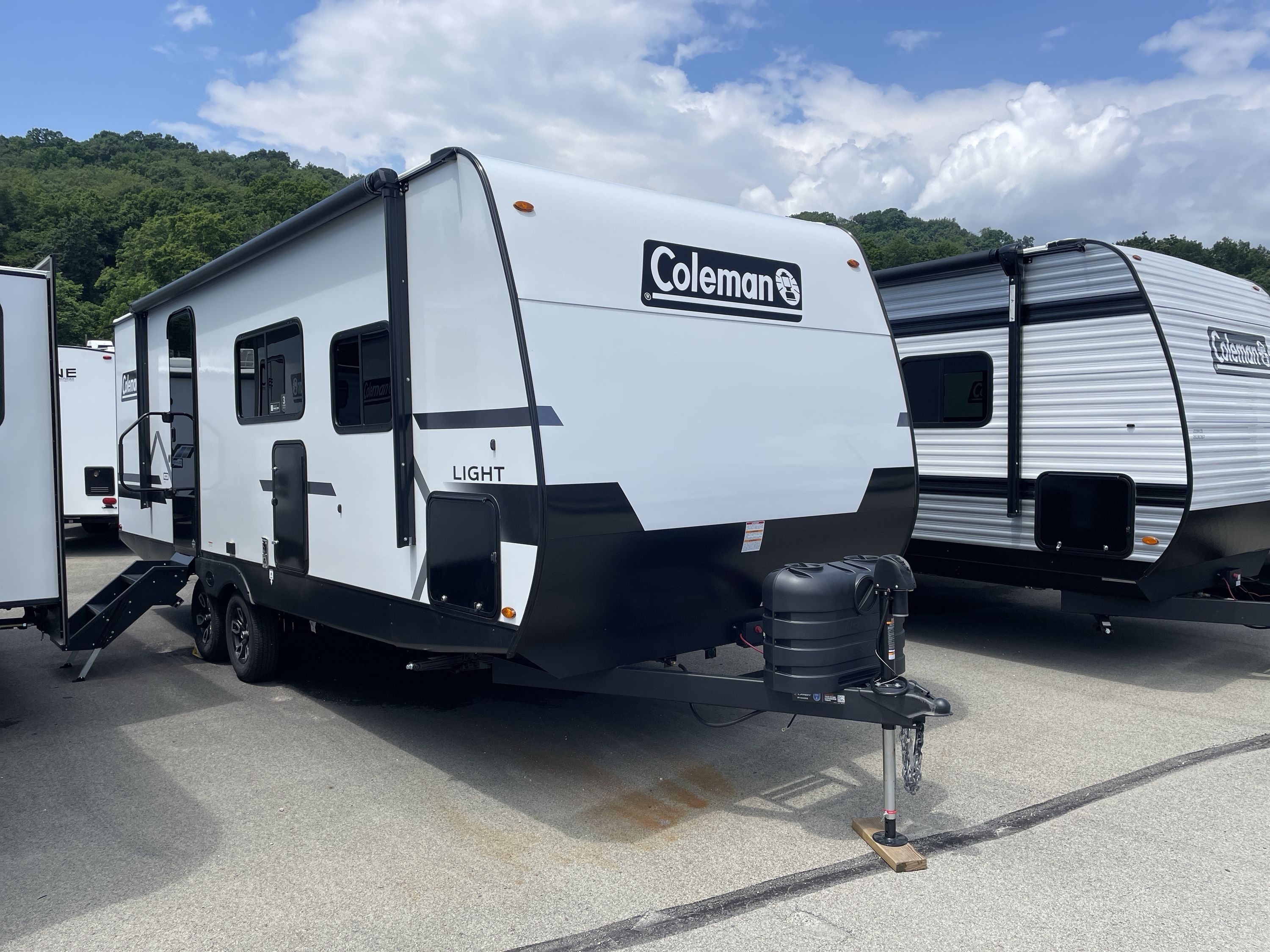 2027 Keystone COLEMAN LIGHT 22BX in apollo PA