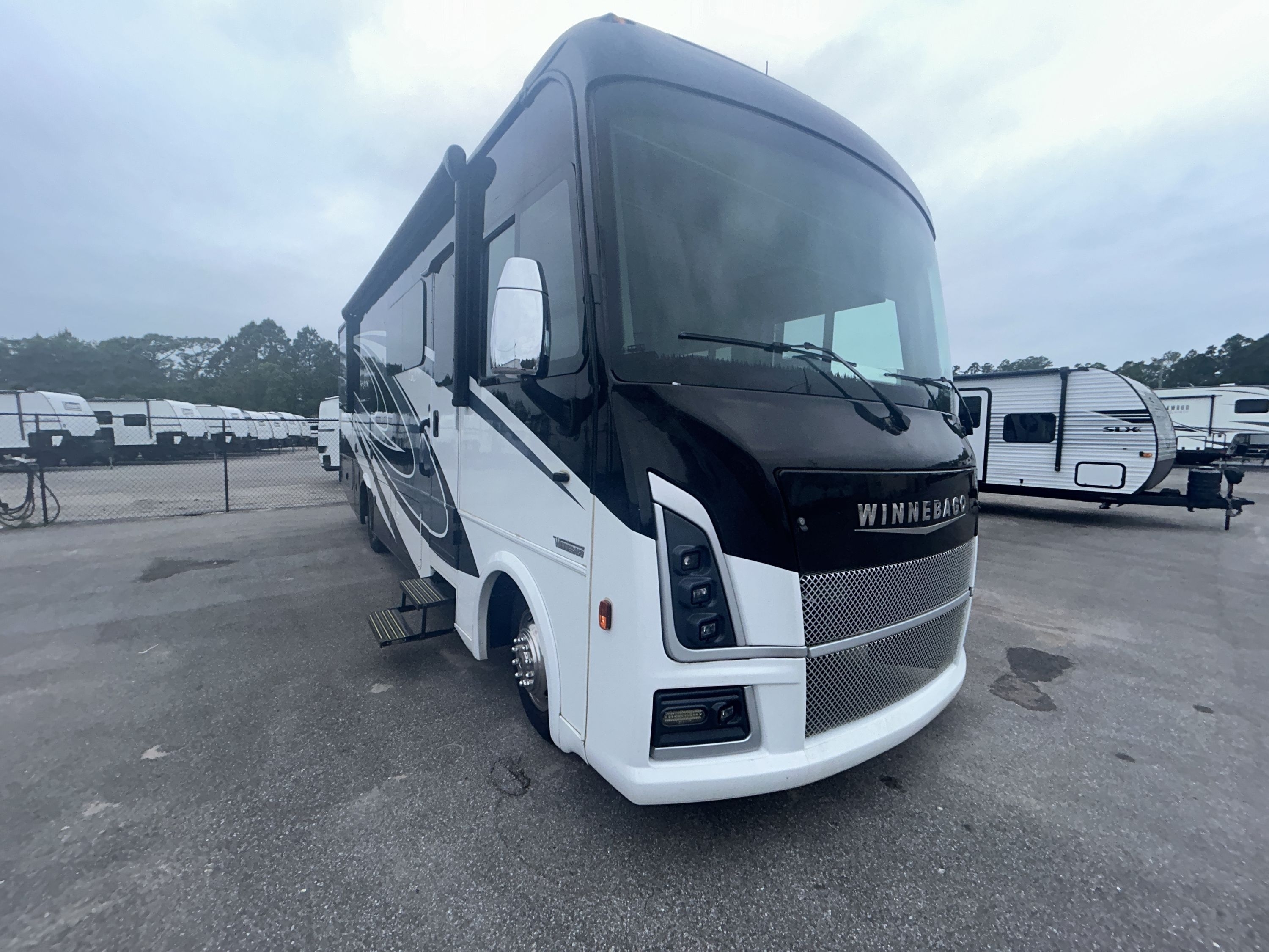 2023 Winnebago VISTA 29V RV