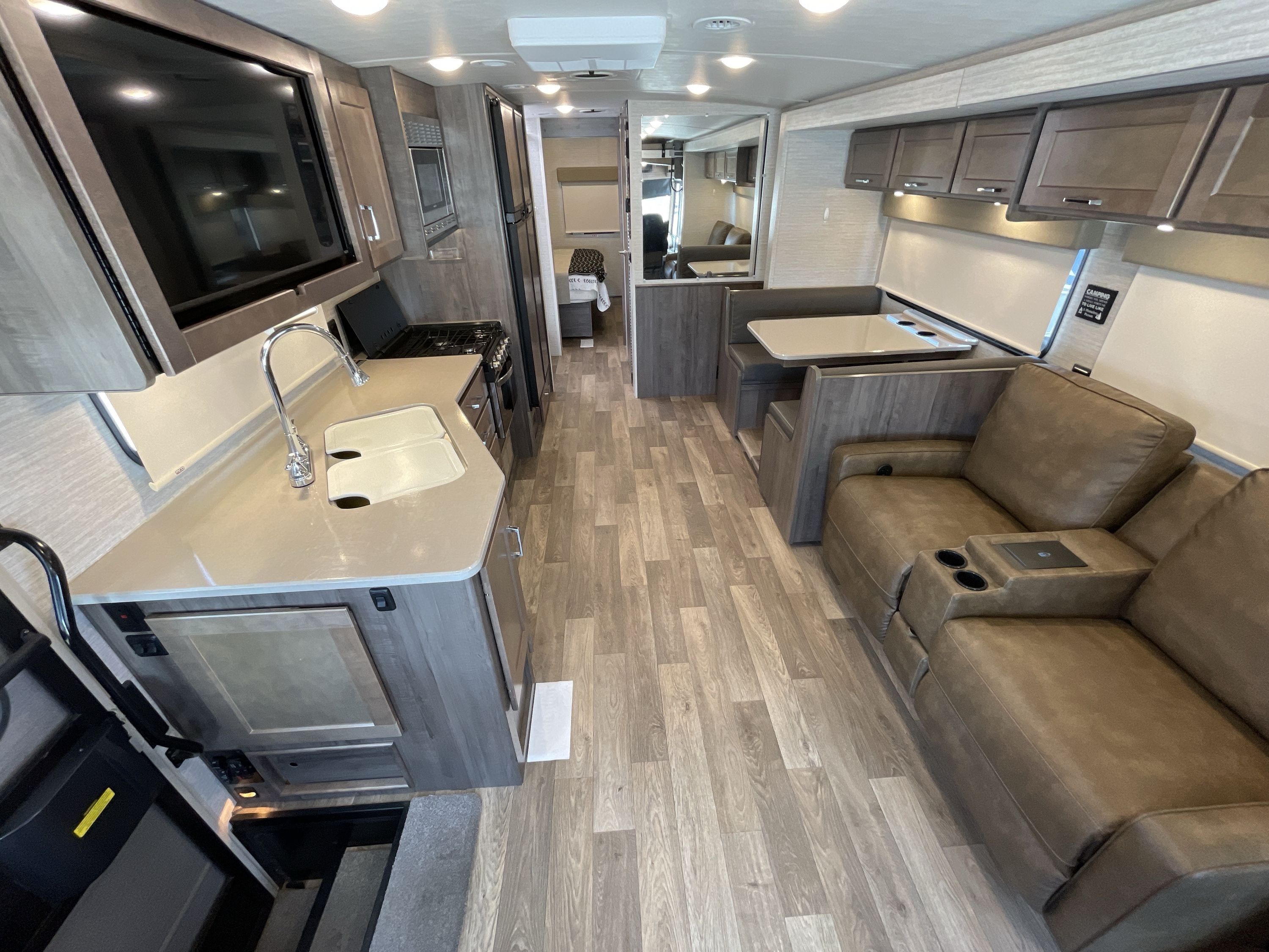 2022 Winnebago SUNSTAR 32M in las vegas NV