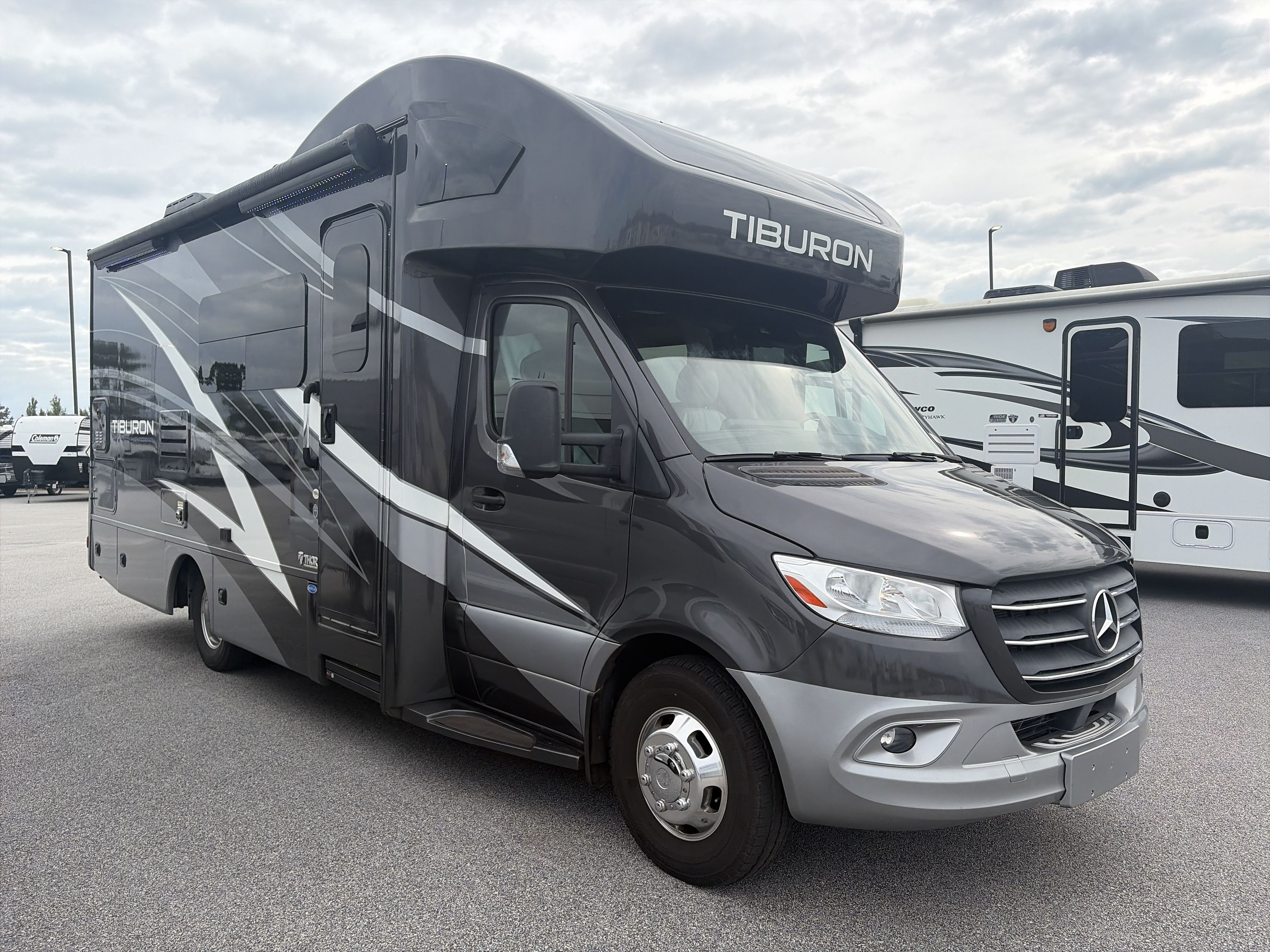 2022 Thor TIBURON 24FB RV