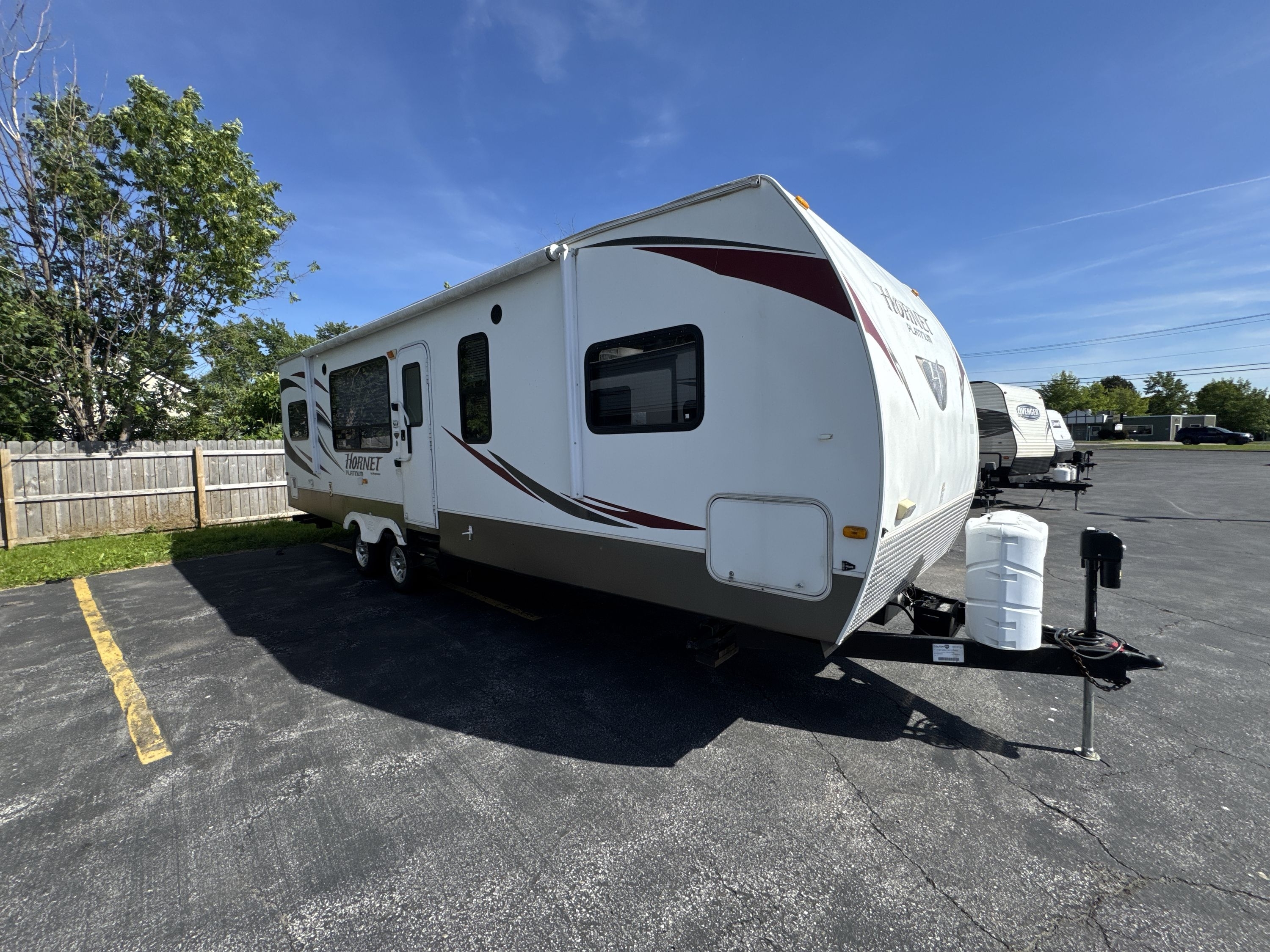 2011 Keystone HORNET 30RKDS in hamburg NY