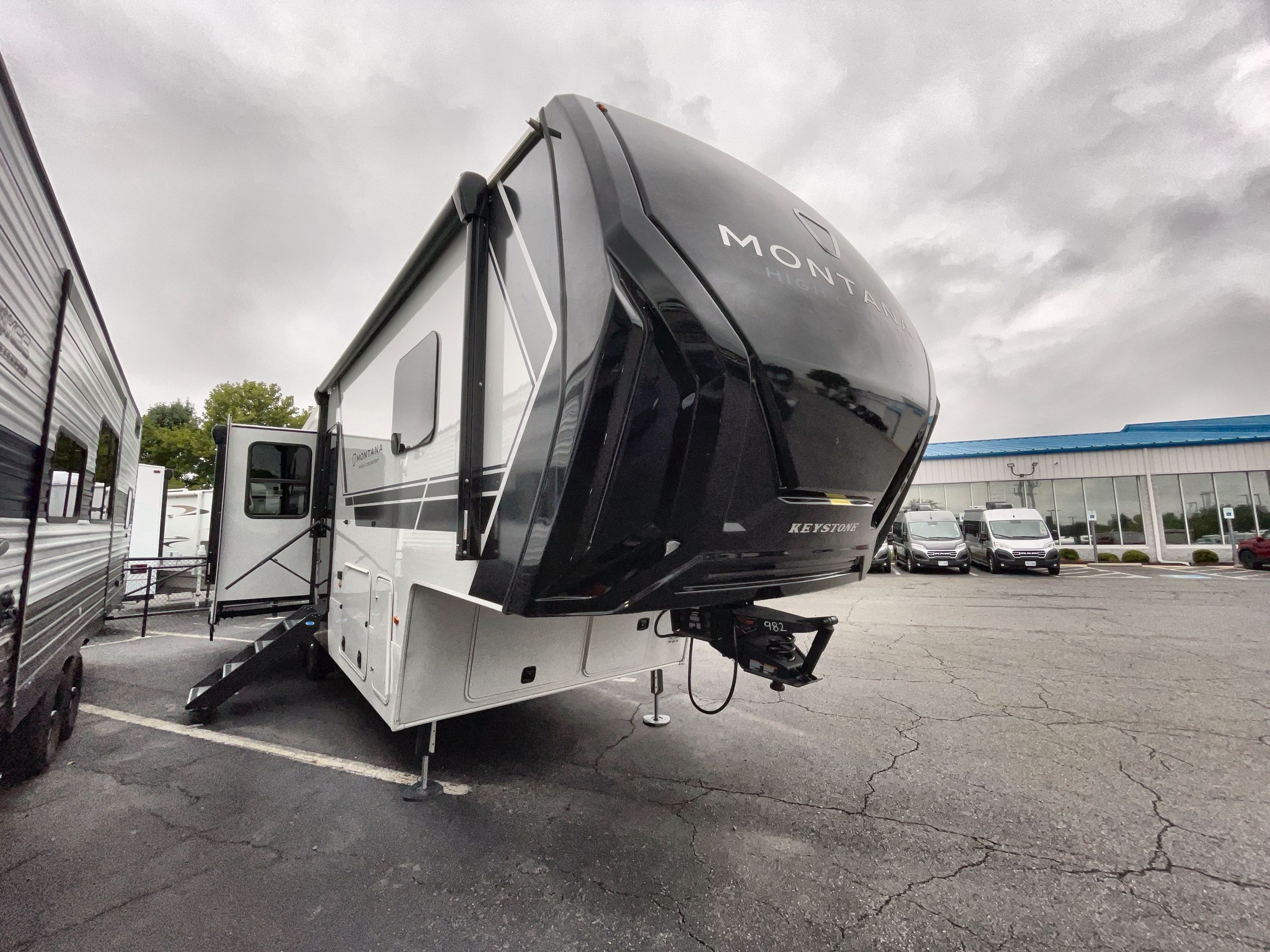 2026 Keystone MONTANA HIGH COUNTRY 290RL in manassas VA