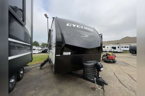 2027 Heartland CYCLONE 2615 in akron OH