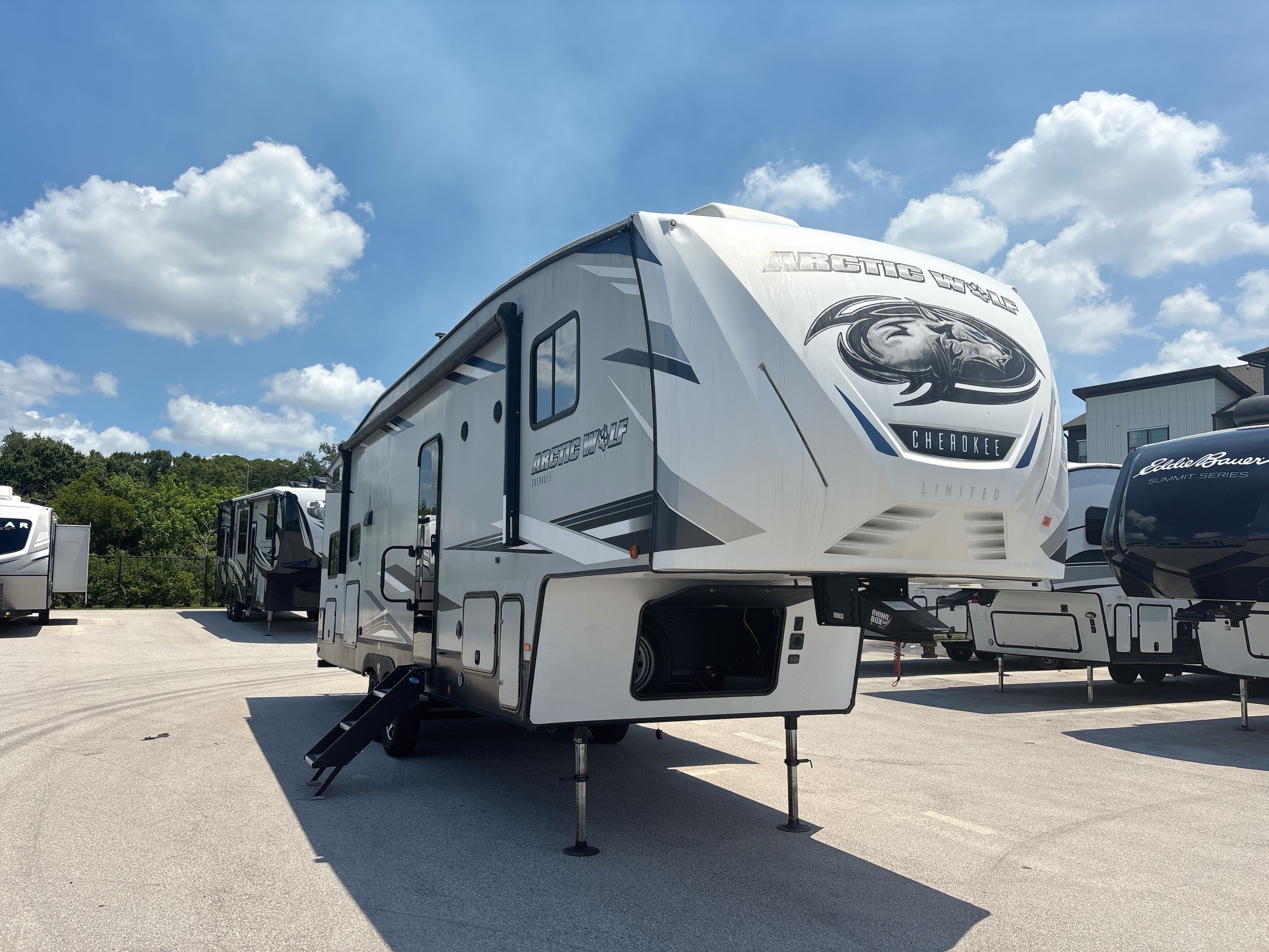 2021 Forest River ARCTIC WOLF 287BH RV