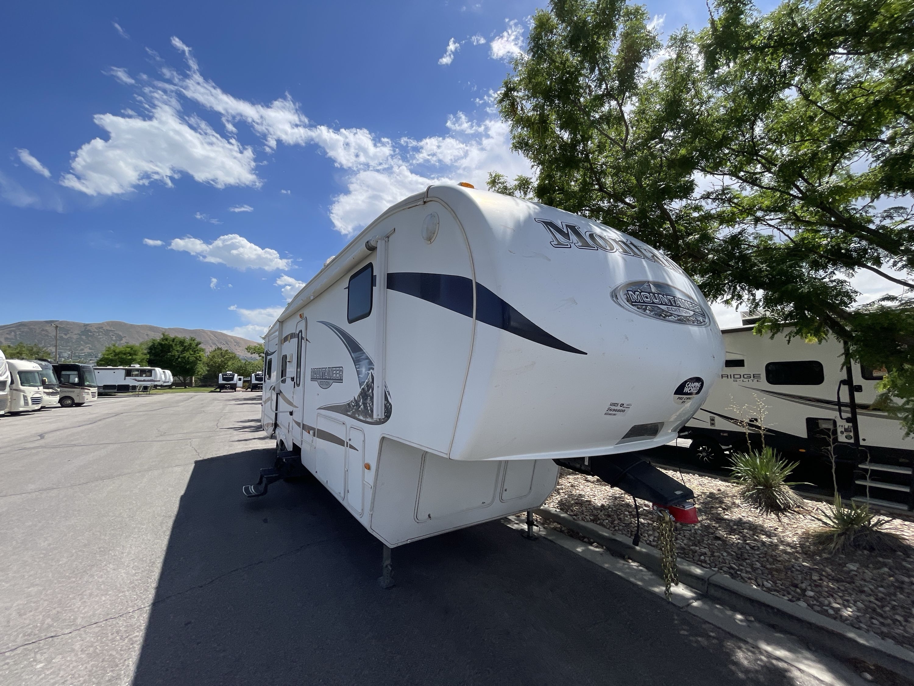 2011 Keystone MOUNTAINEER 326RLT in draper UT