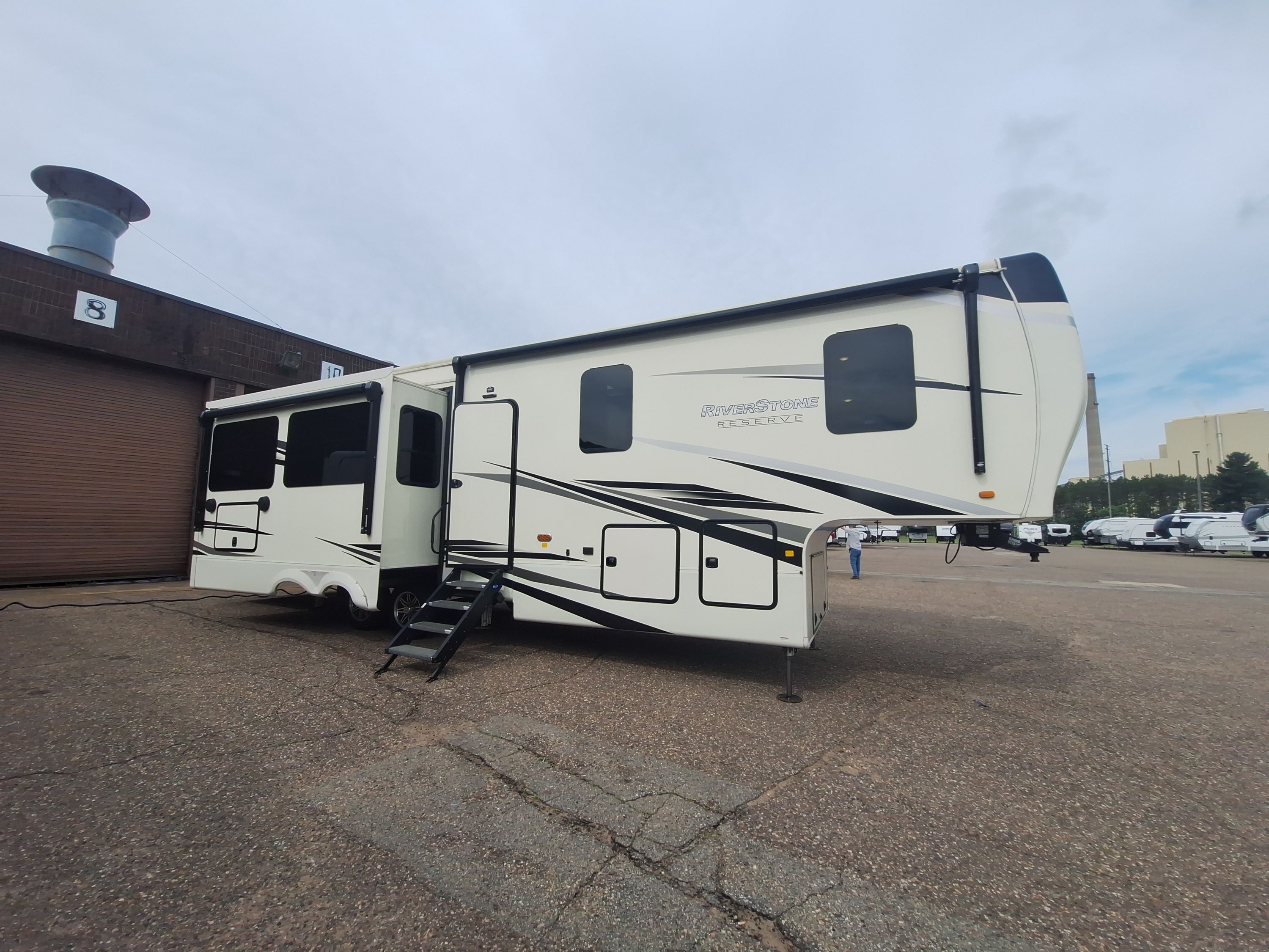 2021 Forest River RIVERSTONE RESERVE 3850RK in rothschild WI