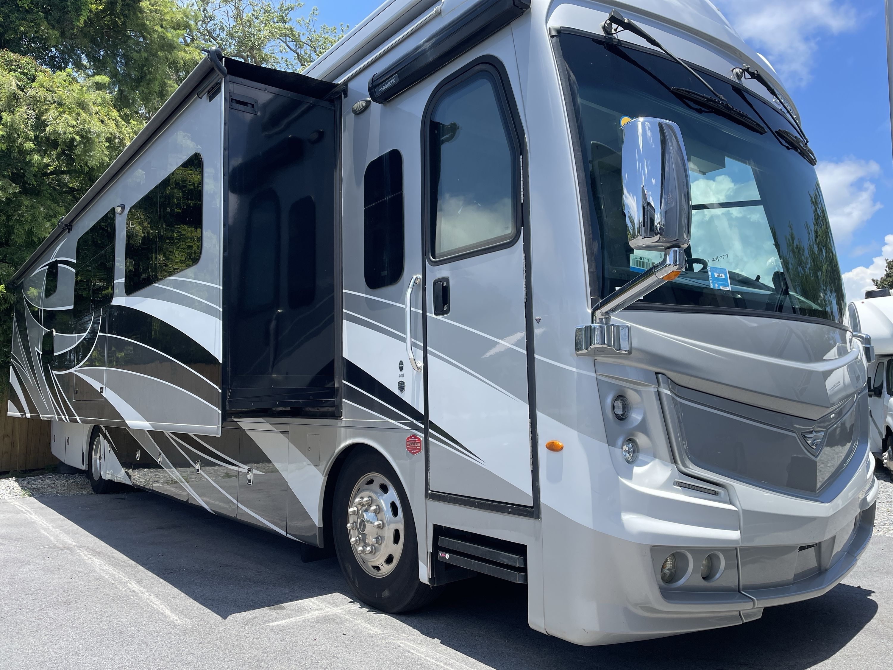 2021 Fleetwood DISCOVERY LXE 40G in panama city FL