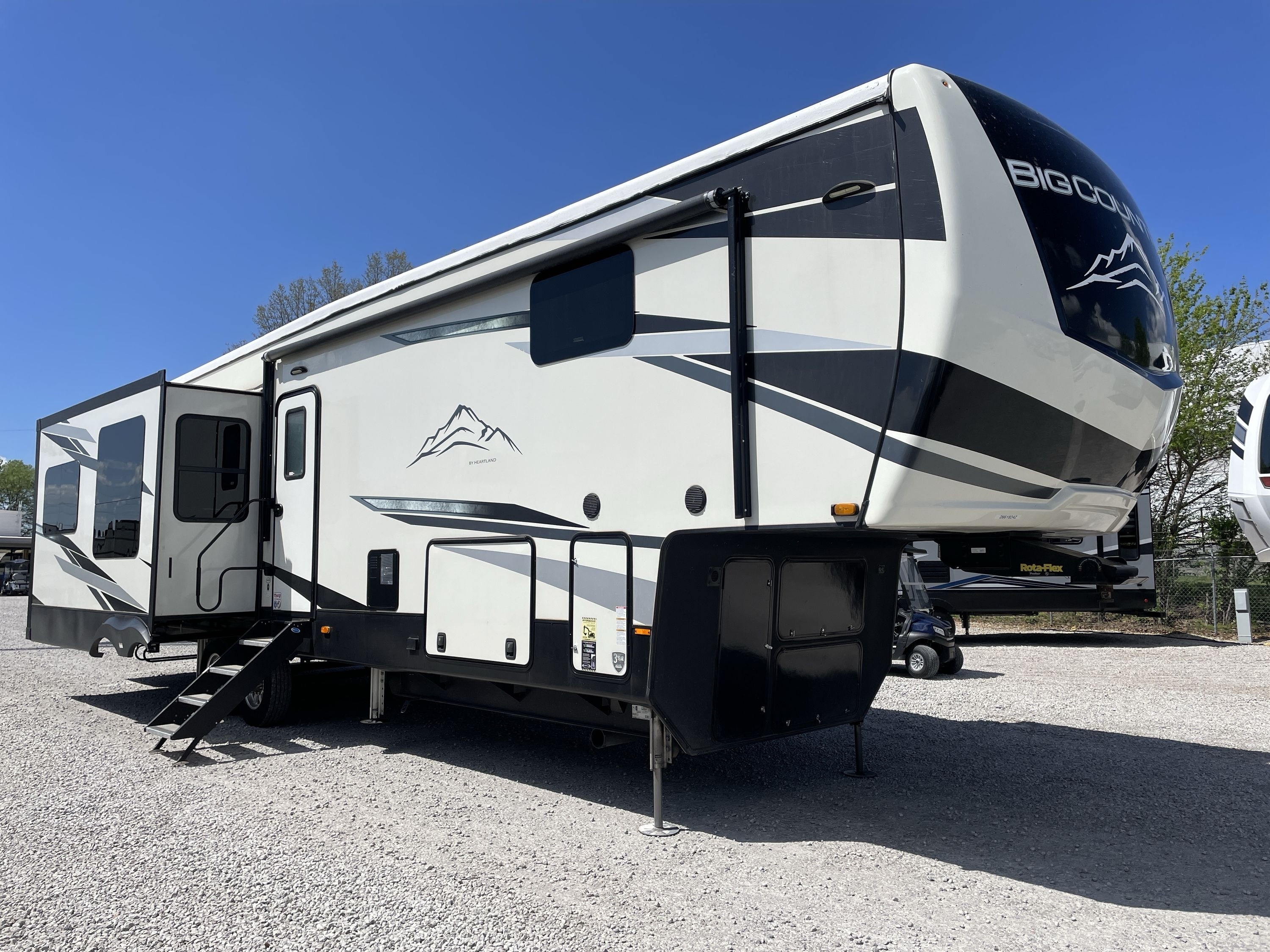 2022 Heartland BIG COUNTRY 3560SS RV