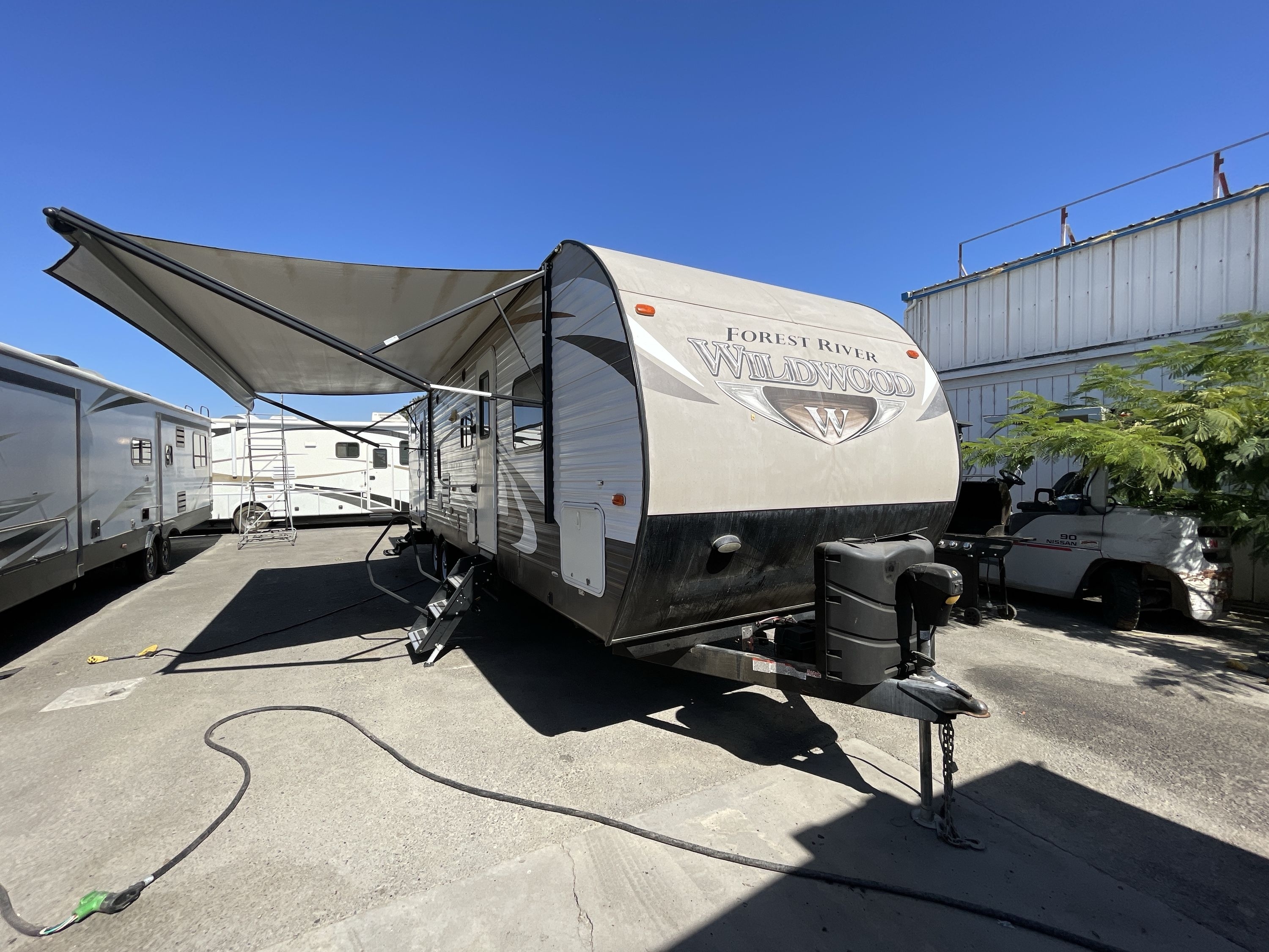 2016 Forest River WILDWOOD 32BHDS in fresno CA