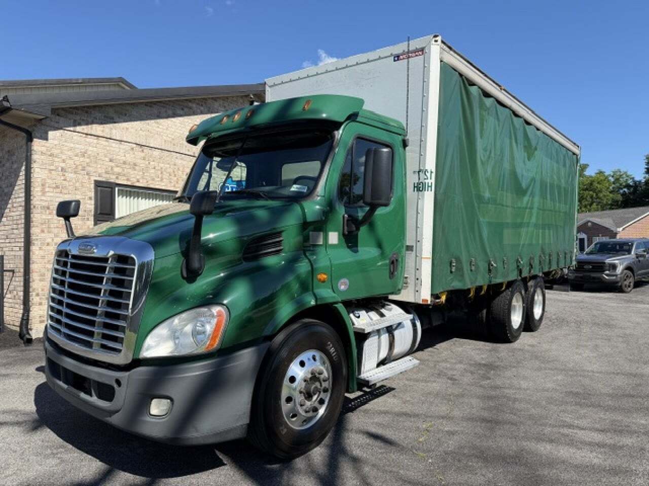 2019 FREIGHTLINER CASCADIA 113 in New Castle, DE