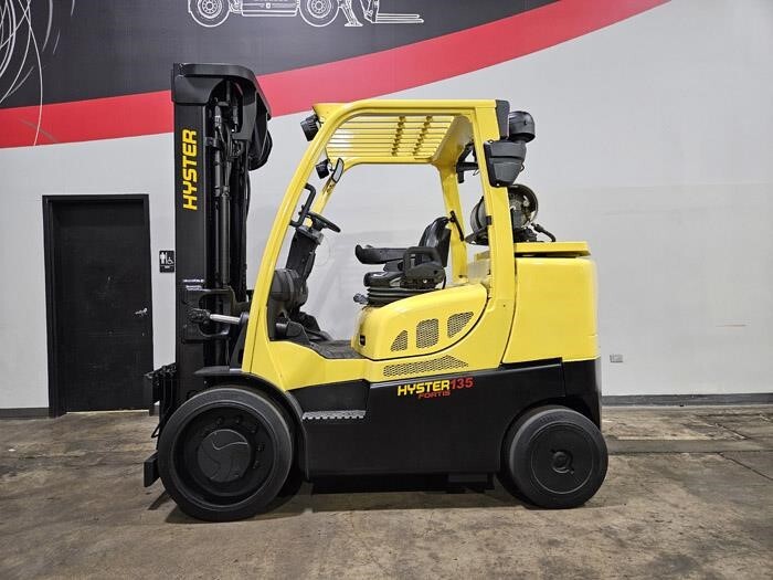 2016 HYSTER S135FT in Cary, IL