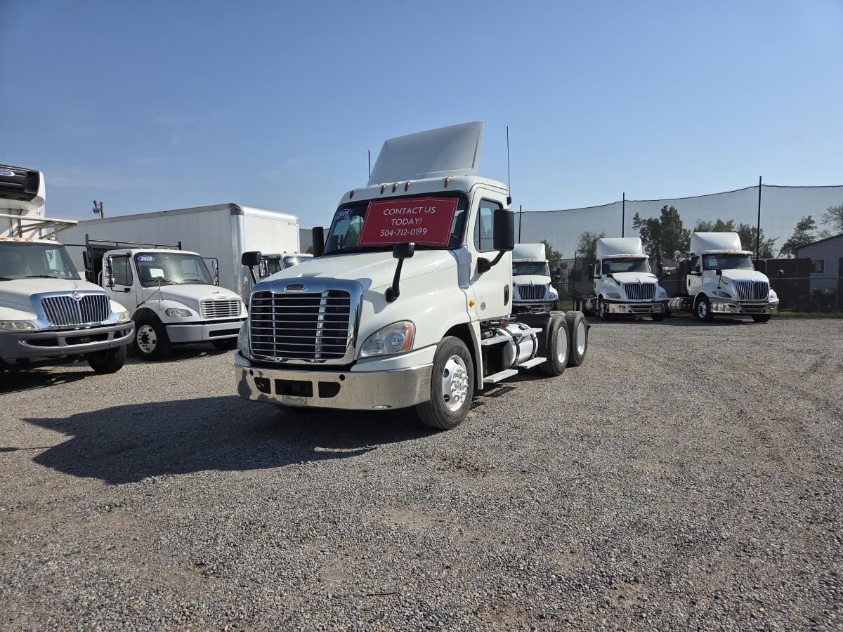 2018 FREIGHTLINER CASCADIA 125 in Saint Rose, LA