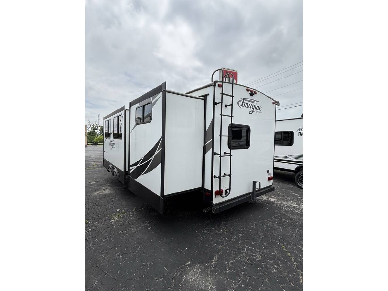 A photo of this 2018 Grand Design IMAGINE 3170BH