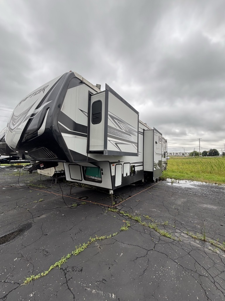 2018 Keystone RAPTOR 355TS in sandusky OH