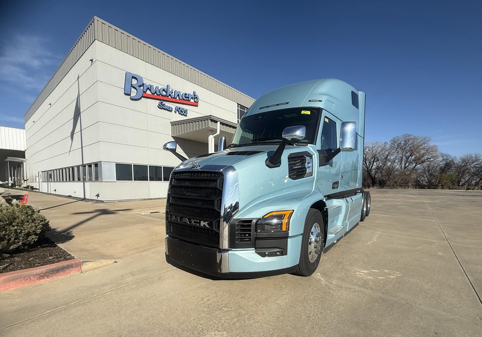 2026 MACK PIONEER 64T in Oklahoma City, OK