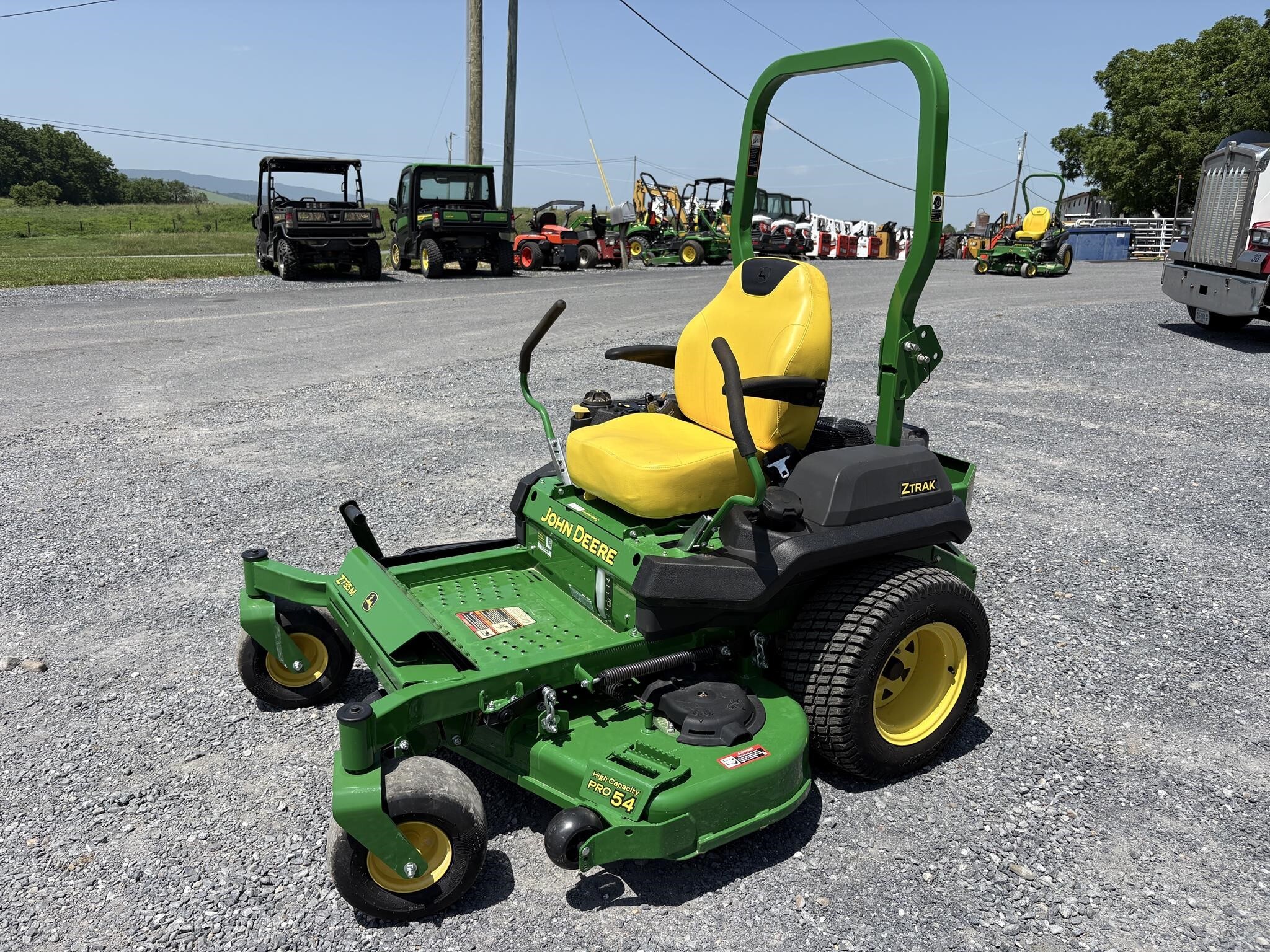 2022 JOHN DEERE Z735M in Linville, VA