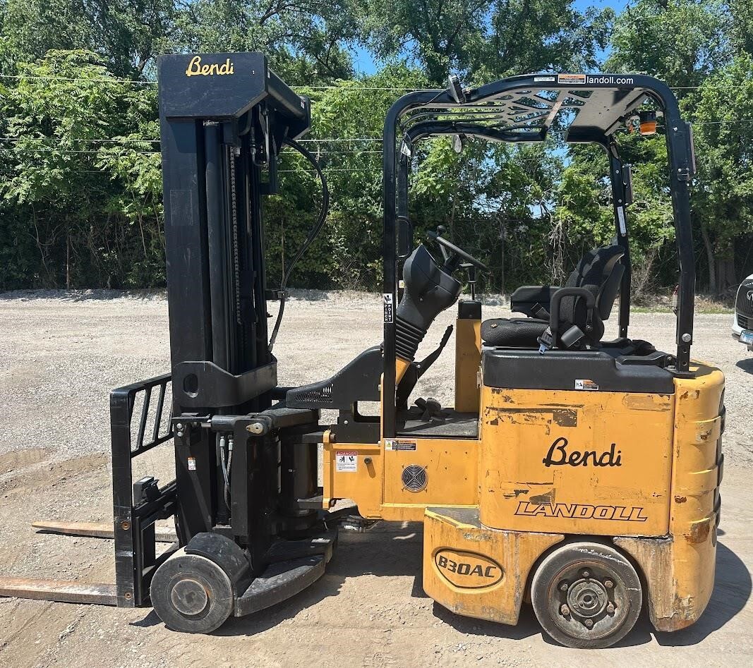 2017 BENDI B30/42AC-180D in Rockdale, IL