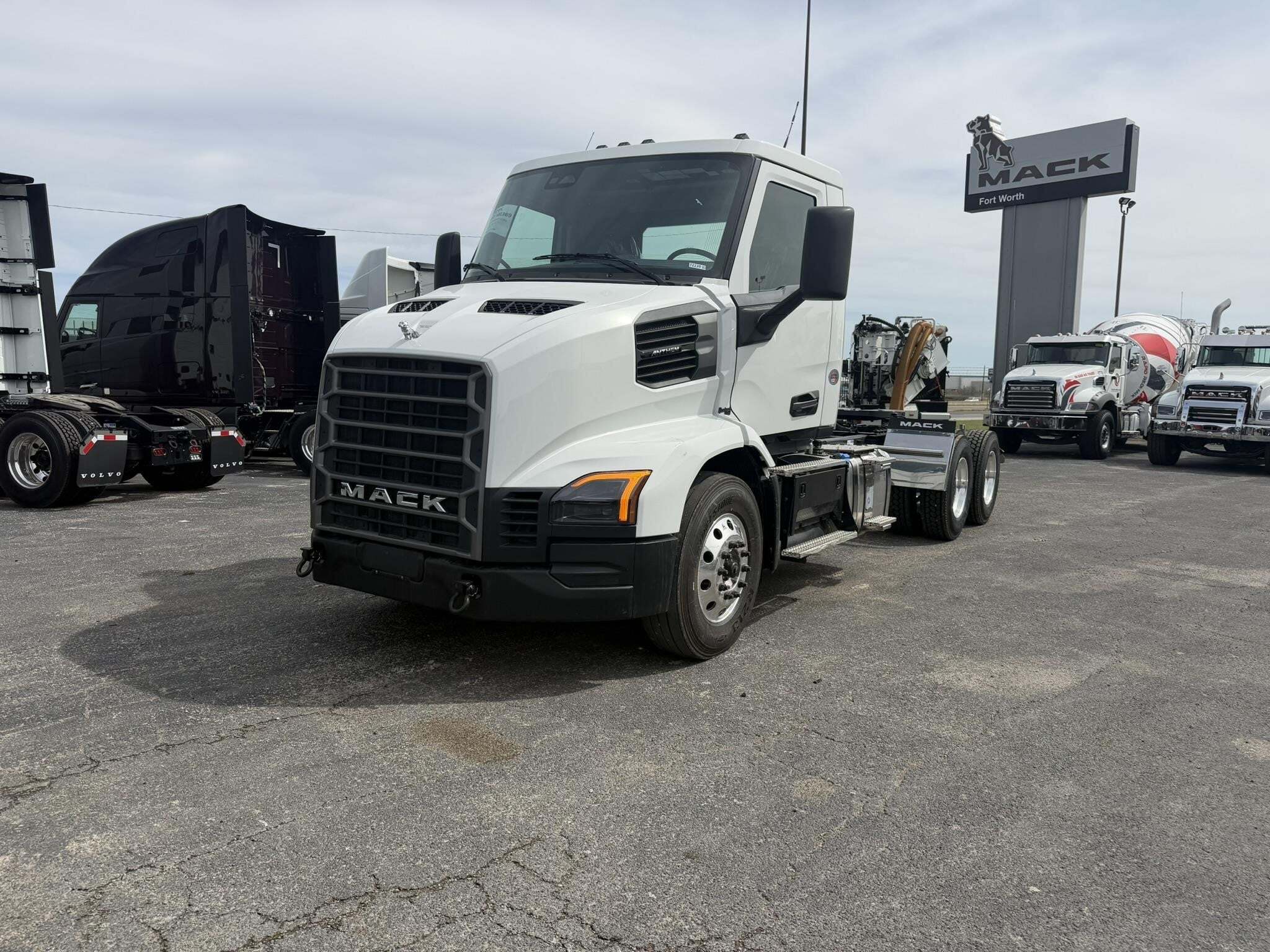 2027 MACK ANTHEM 64T in Fort Worth, TX