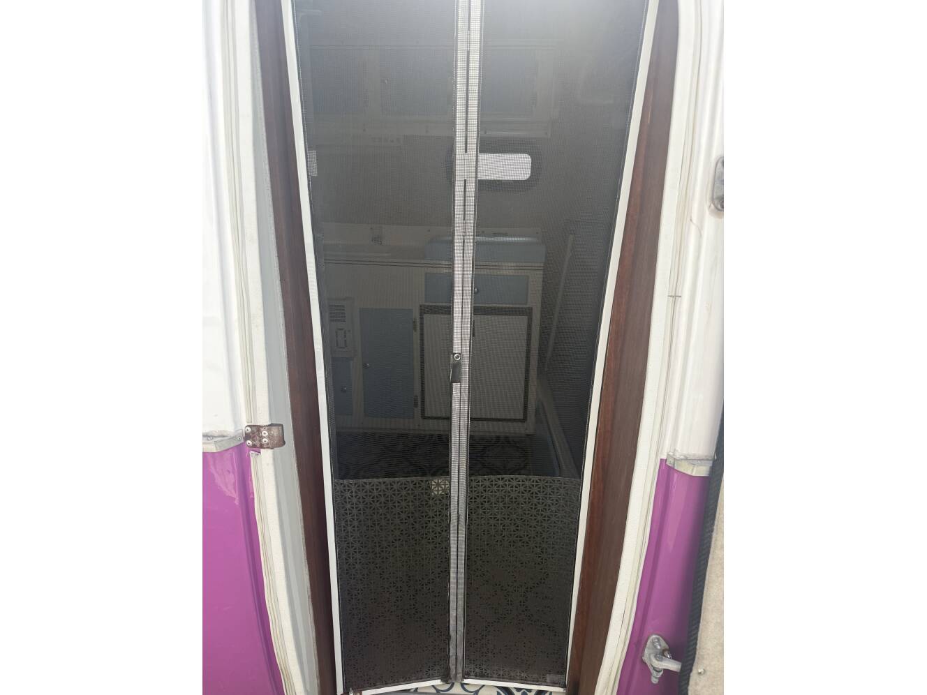 A photo of this 2009 Scamp 13' DELUXE