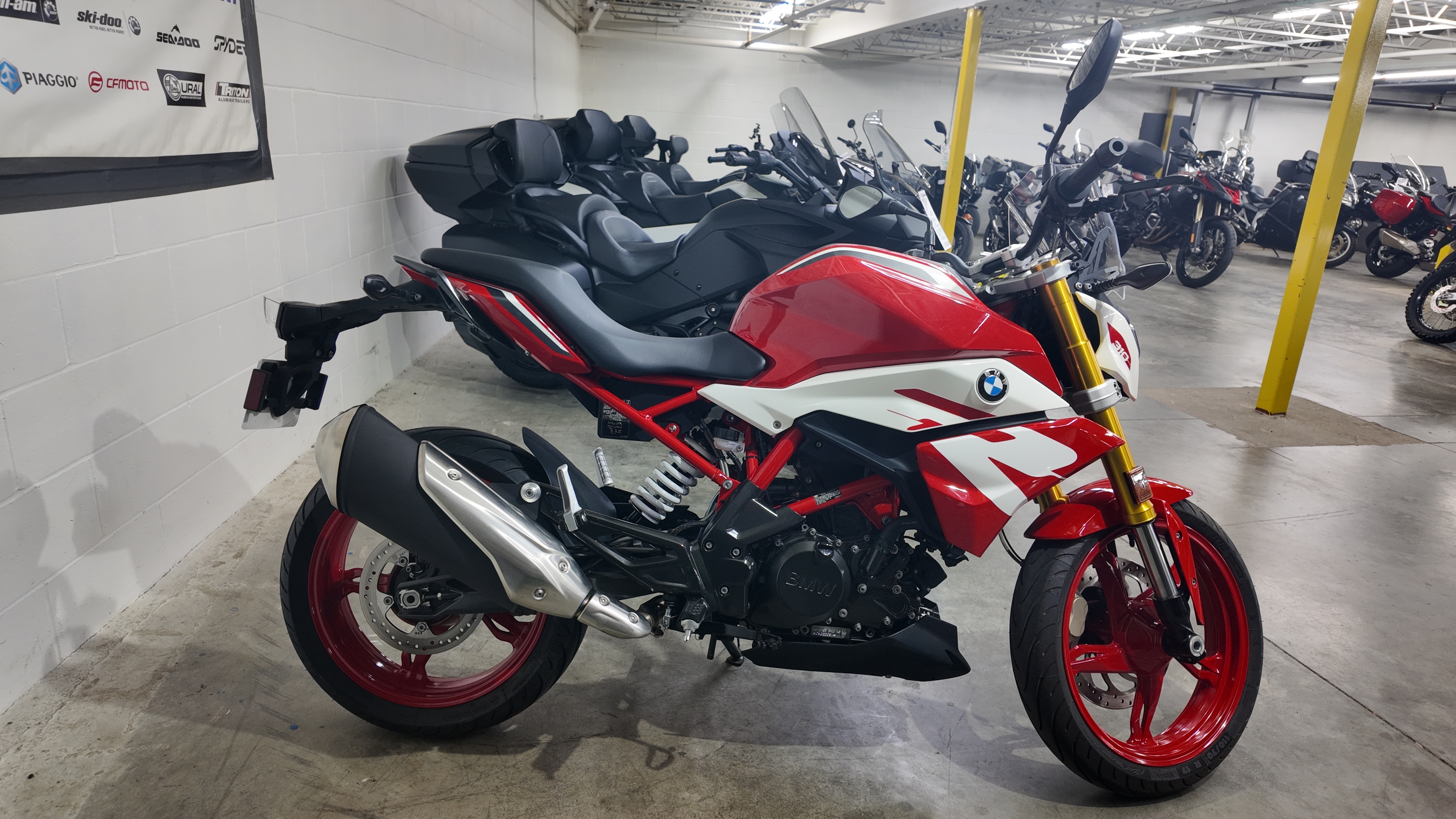 2023 BMW G310R 310 R in Lakeville, MN