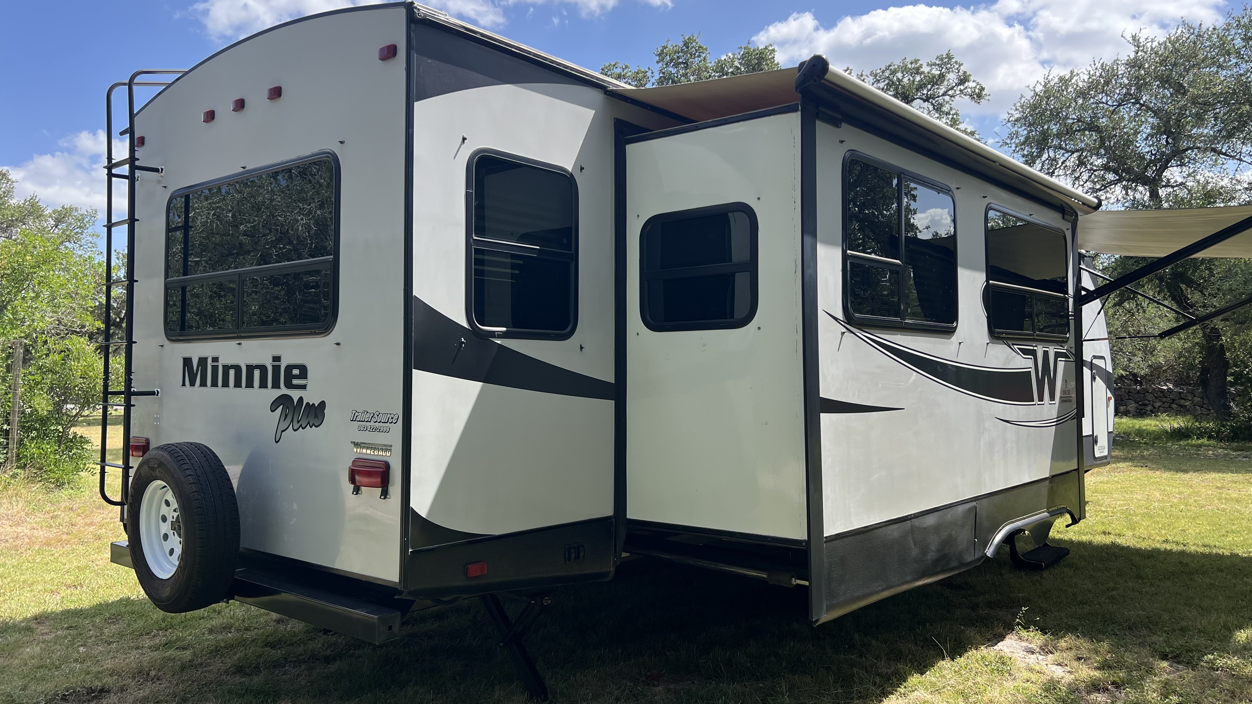 2018 Winnebago MINNIE PLUS 30RLSS in san antonio TX