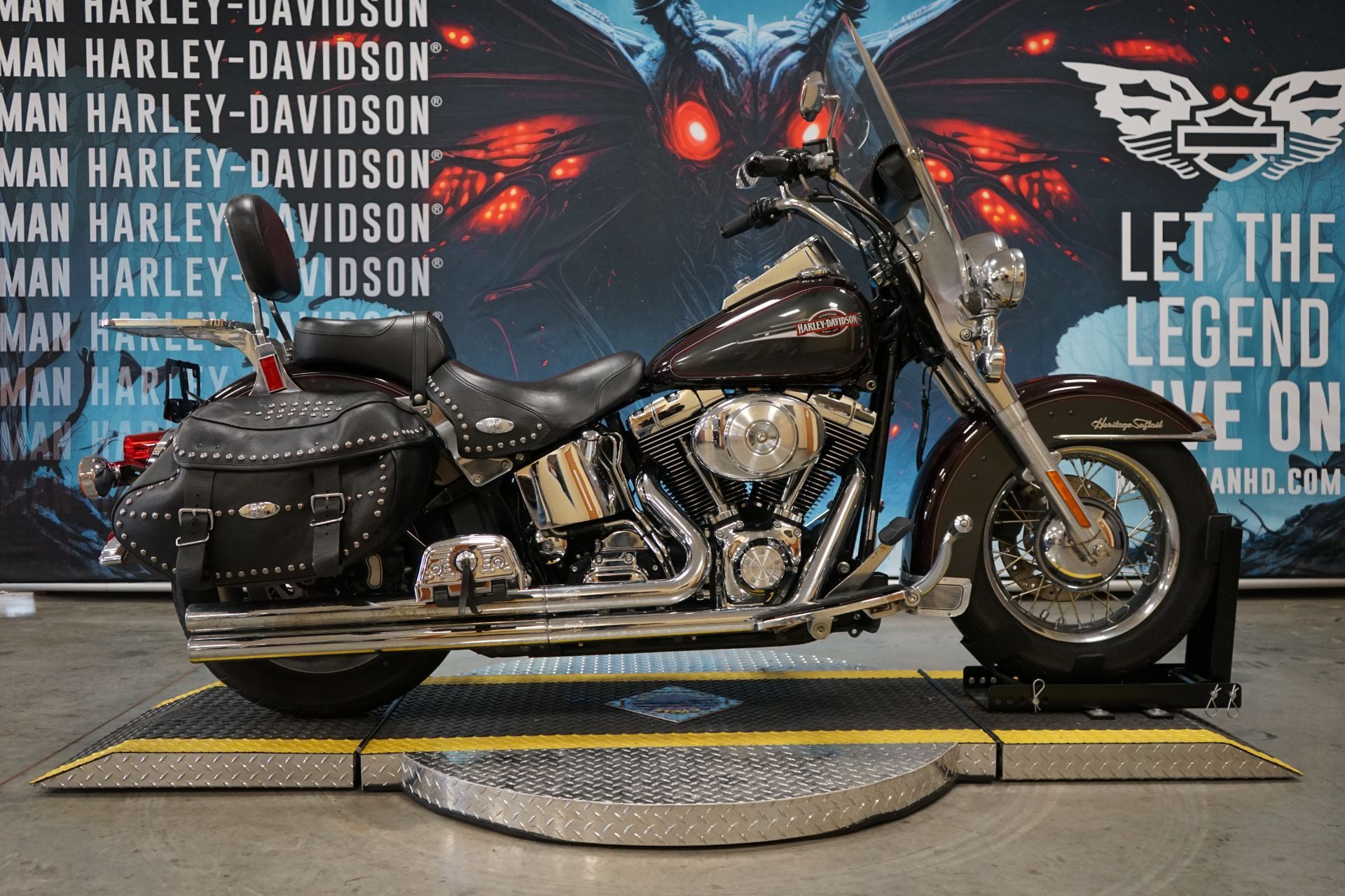 2005 Harley-Davidson FLSTC/FLSTCI Heritage Softail® Classic CLASSIC in Williamstown, WV